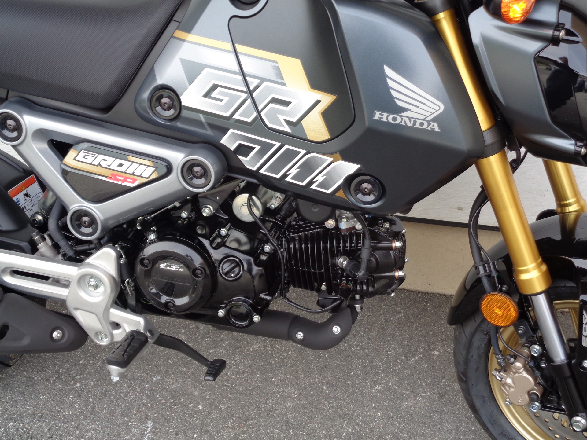 HONDA MSX 125-showroom-element-2