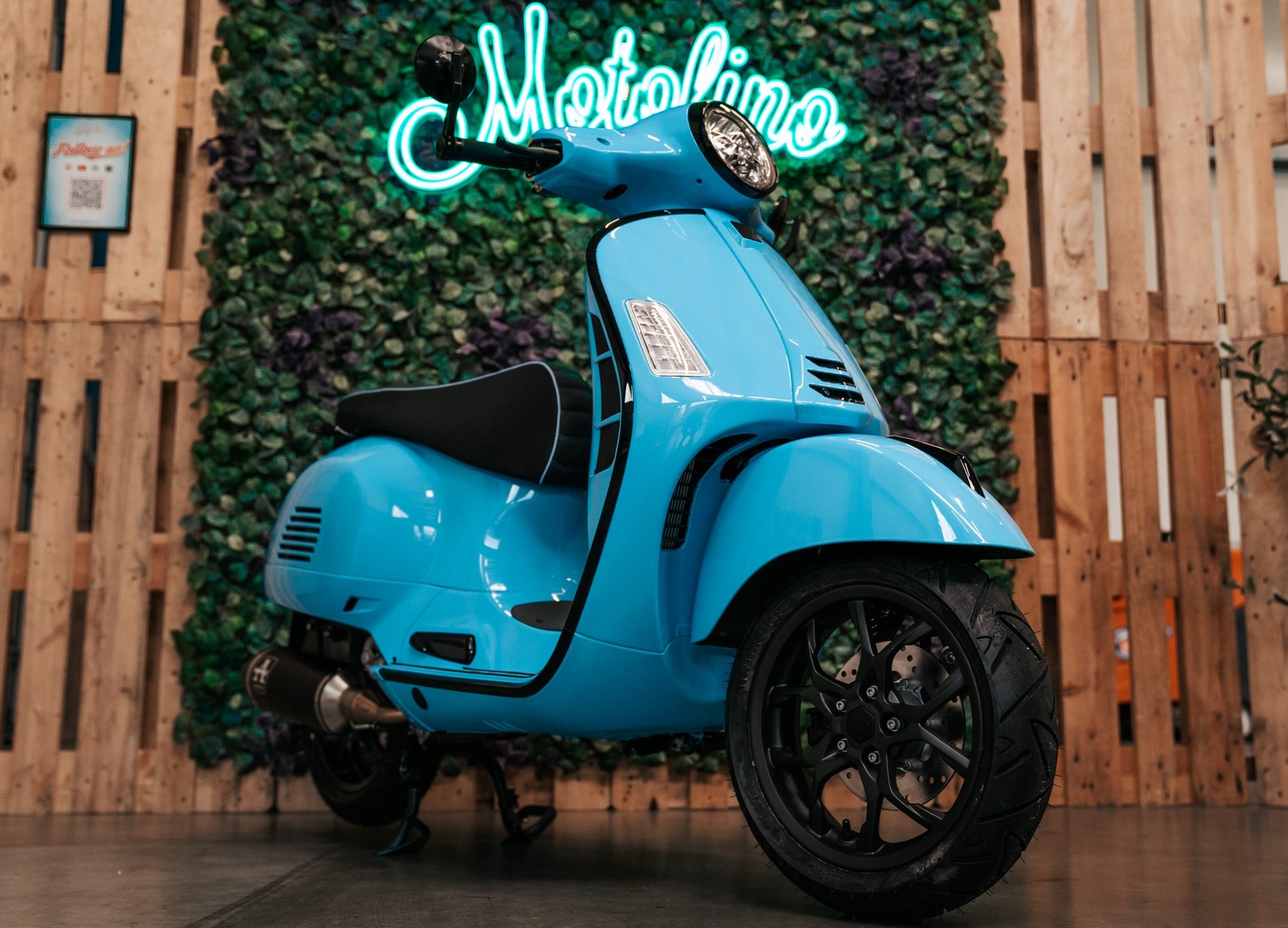 PIAGGIO Vespa GTS 300 Super ABS-image-1