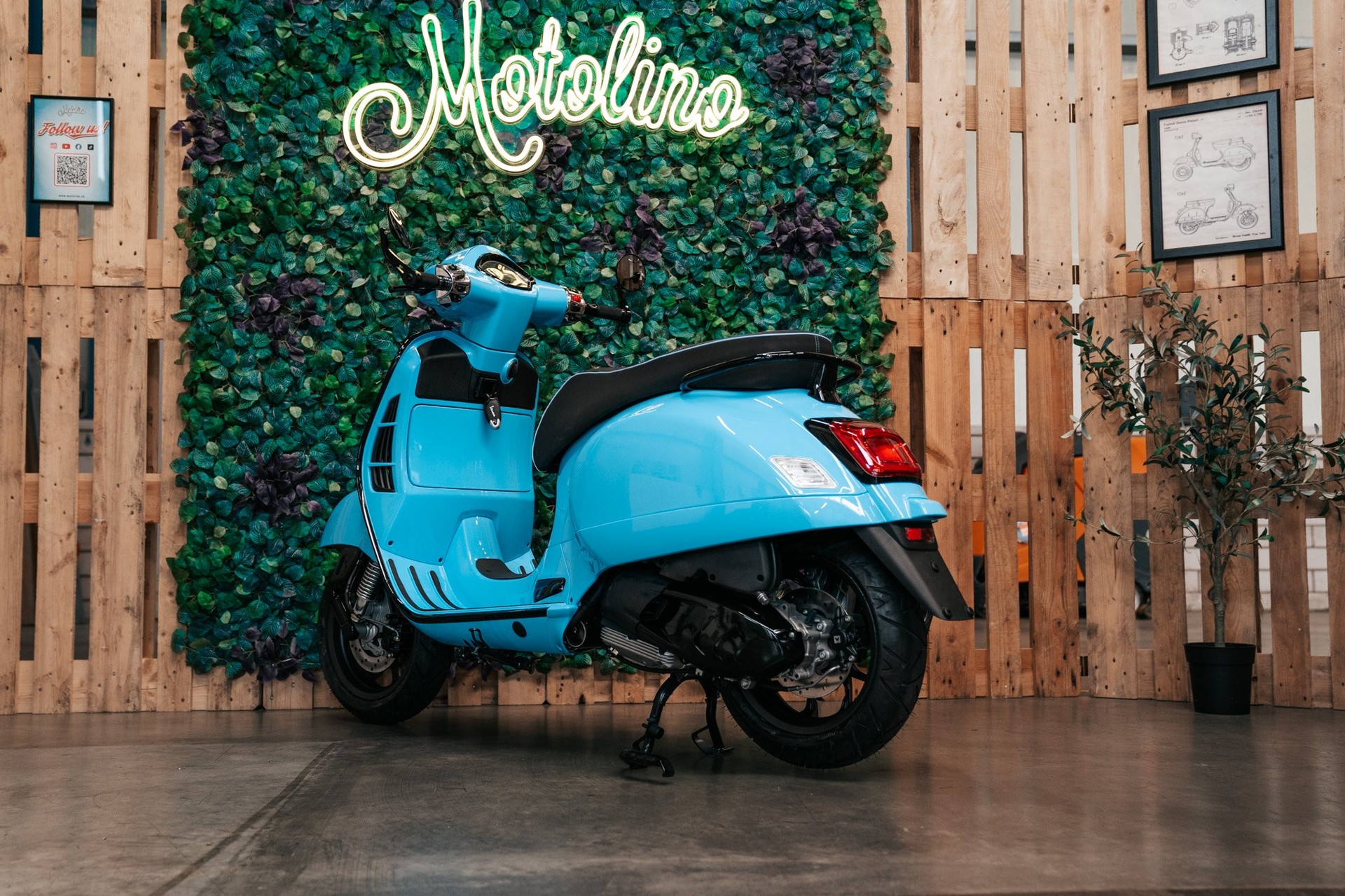 PIAGGIO Vespa GTS 300 Super ABS-image-5