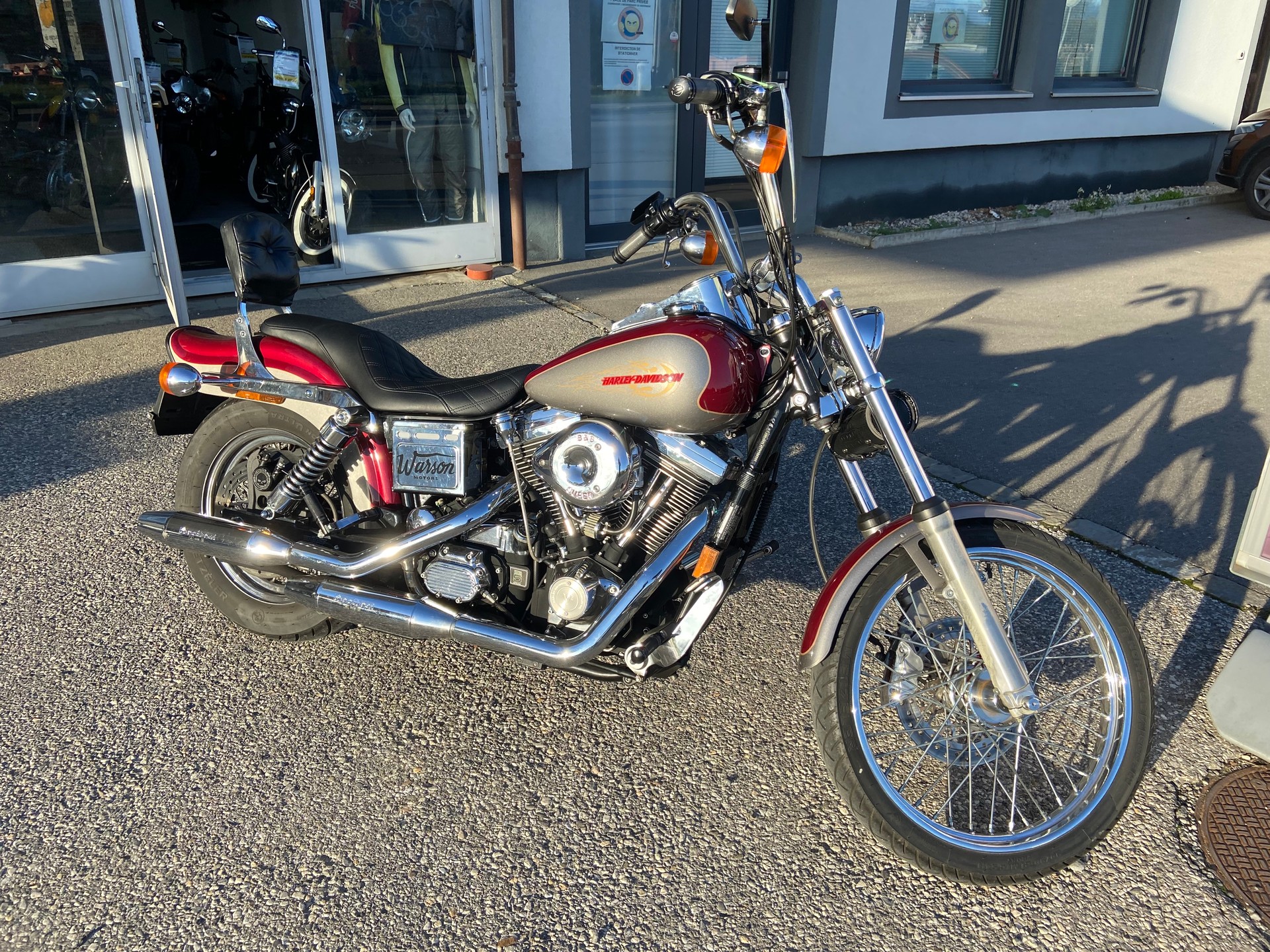 HARLEY-DAVIDSON FXDWG Dyna Wide Glide