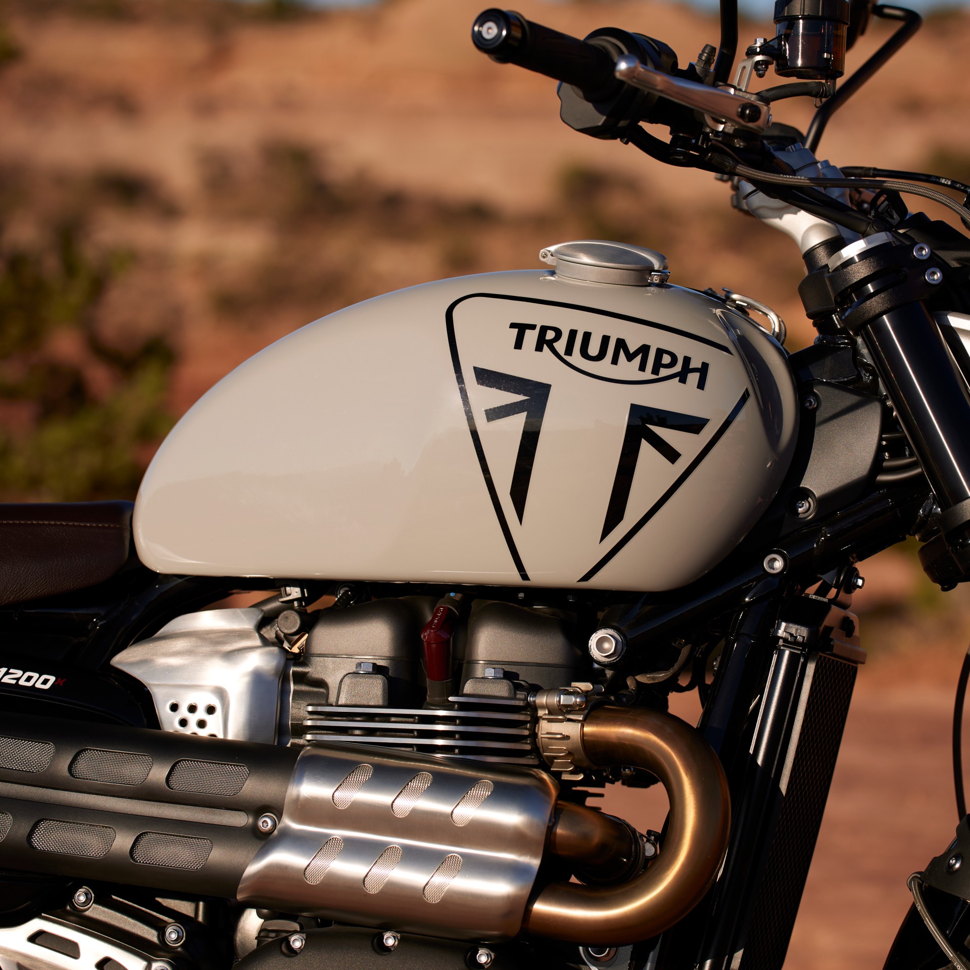 TRIUMPH Scrambler 1200 X-showroom-element-3