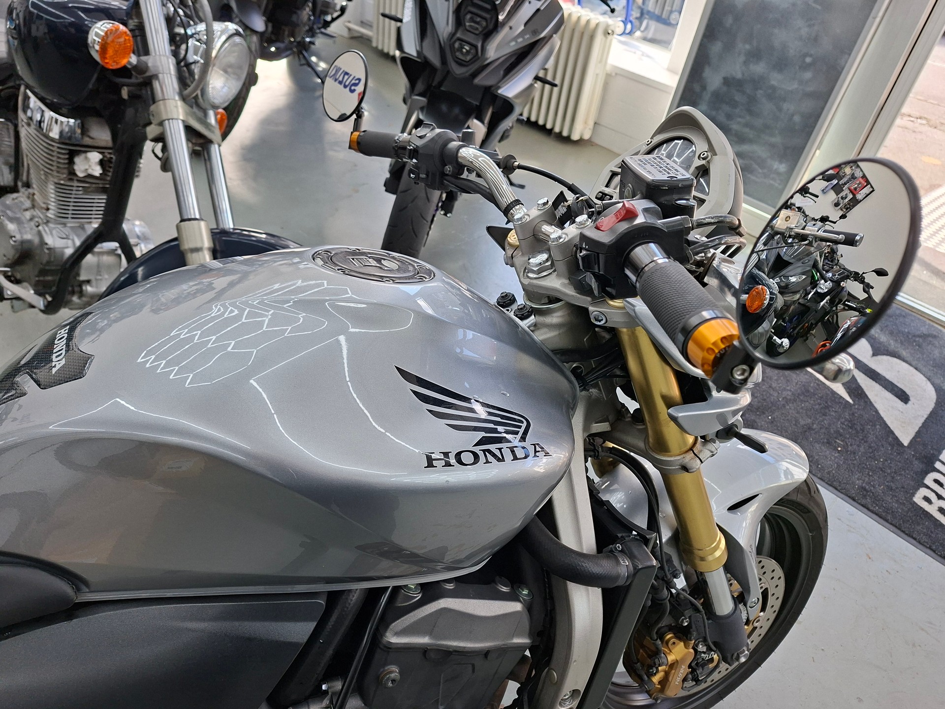 HONDA CB 600 F ABS Hornet (25kW)-showroom-element-1