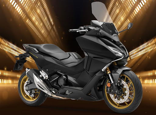 HONDA NSS 750