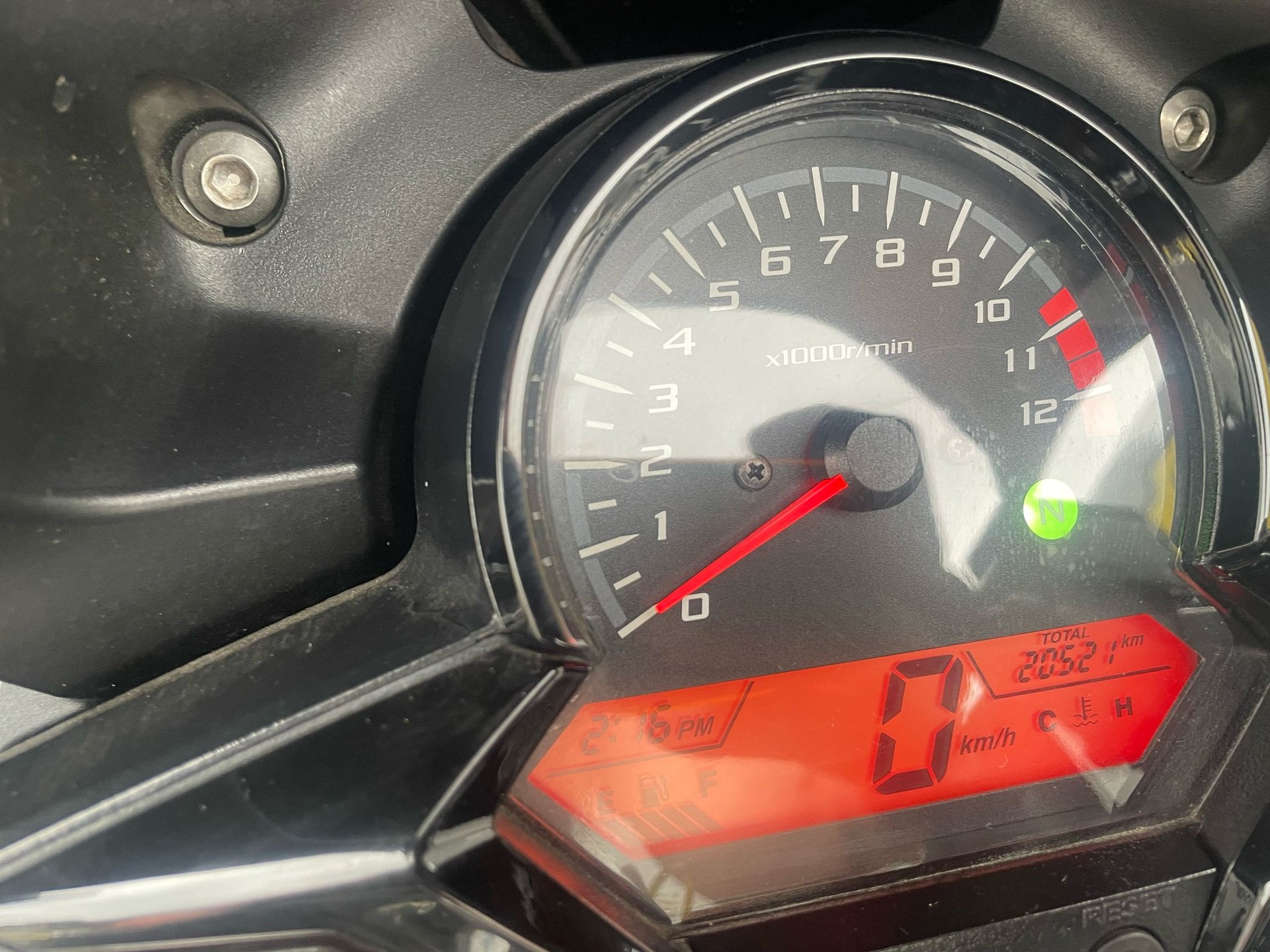 HONDA CBR 300 R-showroom-element-2