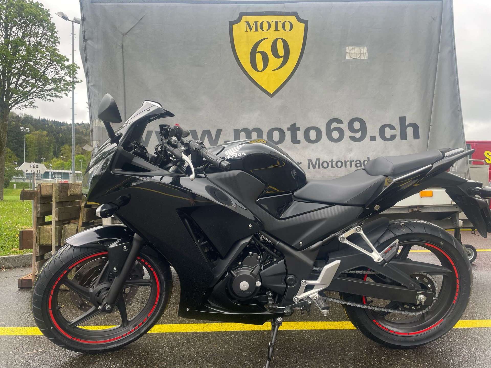 HONDA CBR 300 R