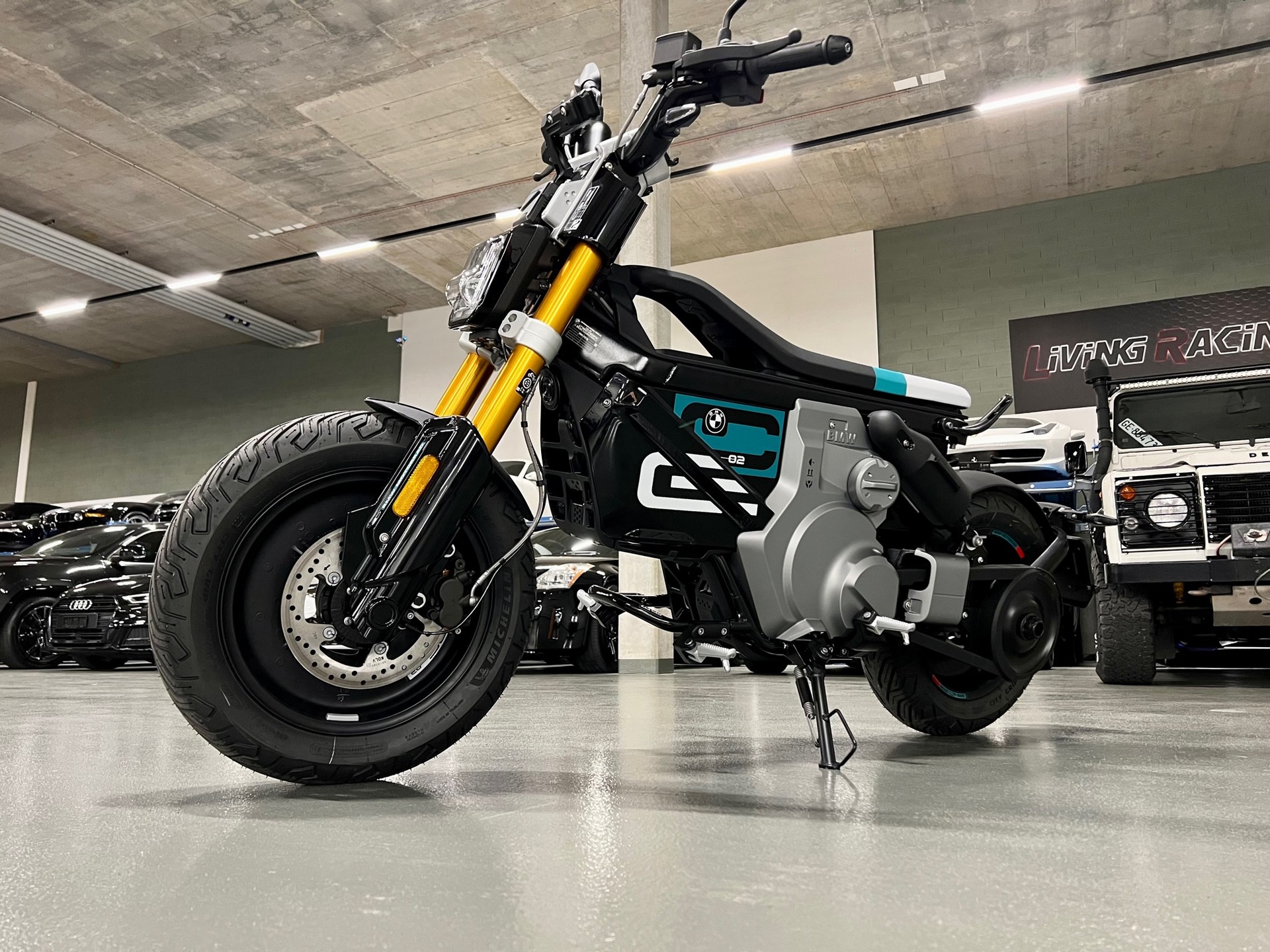 BMW CE 02-image-4