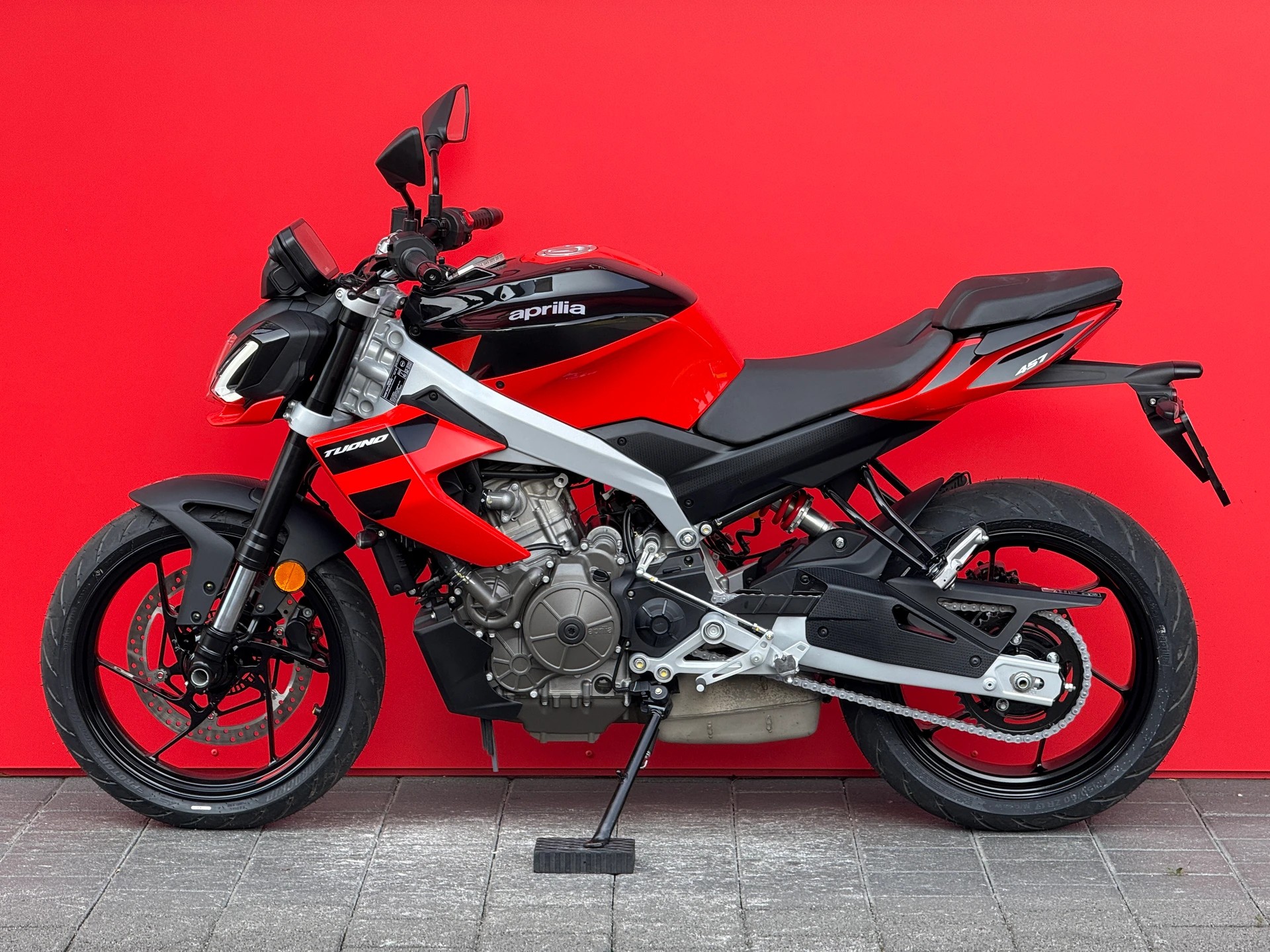 APRILIA Tuono 457-image-2