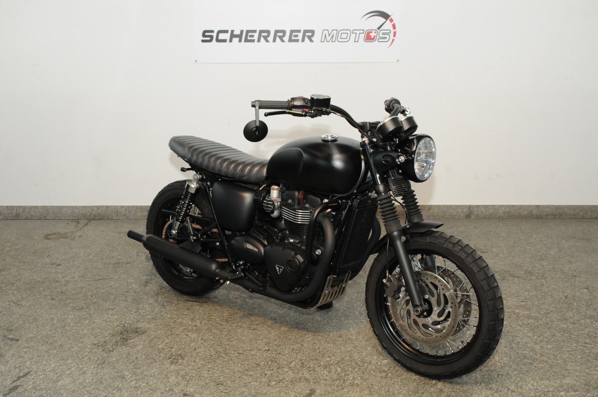 TRIUMPH Bonneville T120 ABS-showroom-element-1