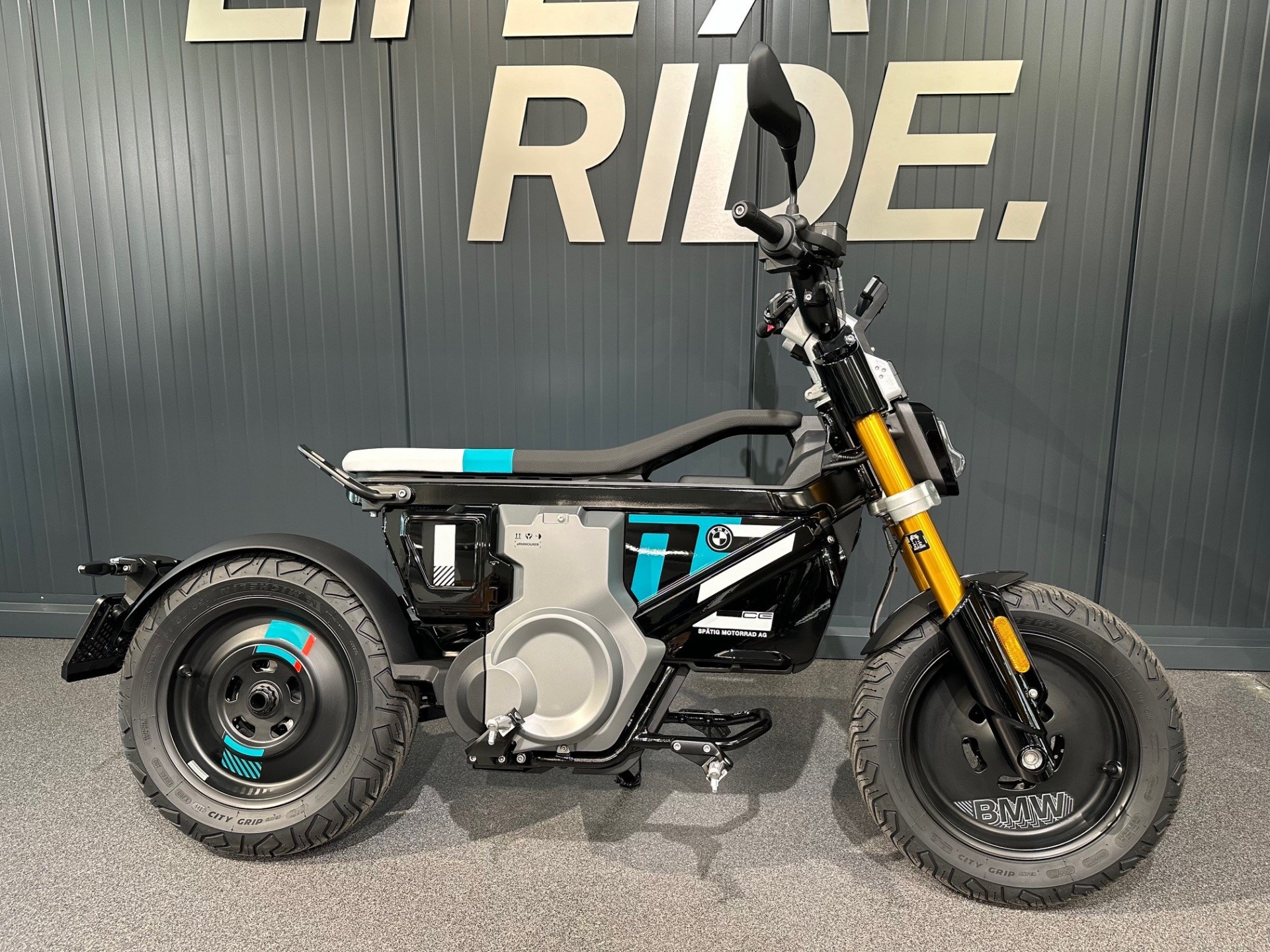 BMW CE 02 Highline - Inklusive Service-Paket 3 Jahre / 30'000km!-image-0