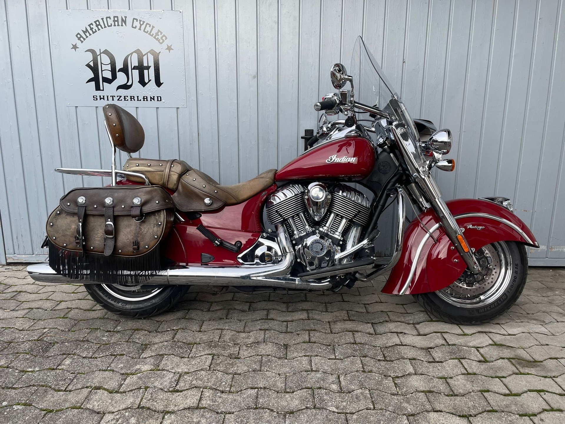 INDIAN INDIAN CHIEF VINTAGE