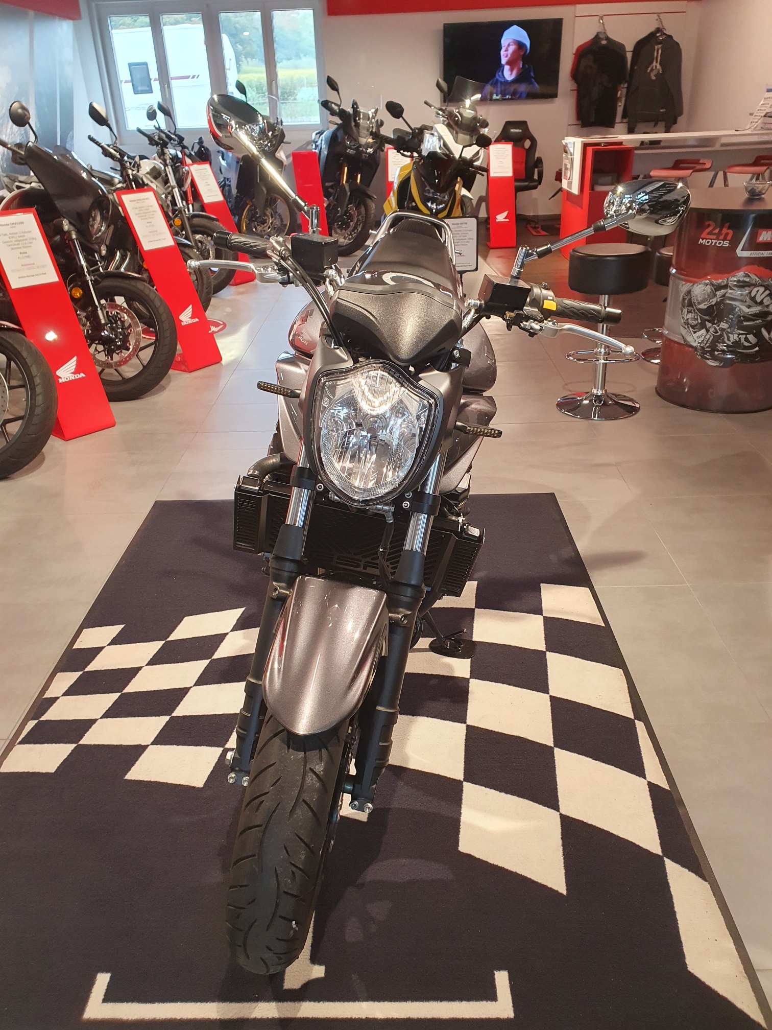 SUZUKI GSF 1250 Bandit ABS L0-showroom-element-3