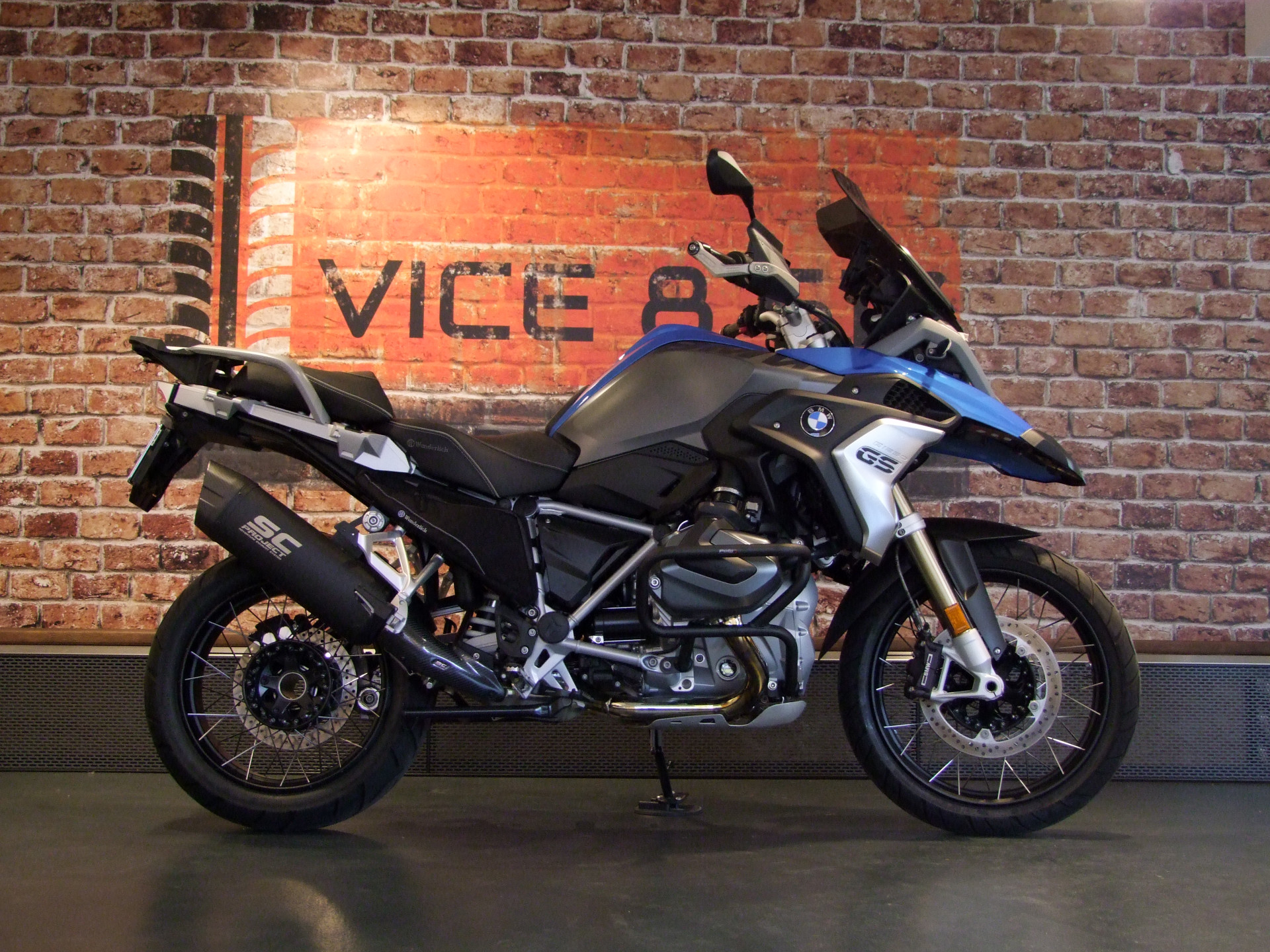 BMW R 1250 GS-image-0