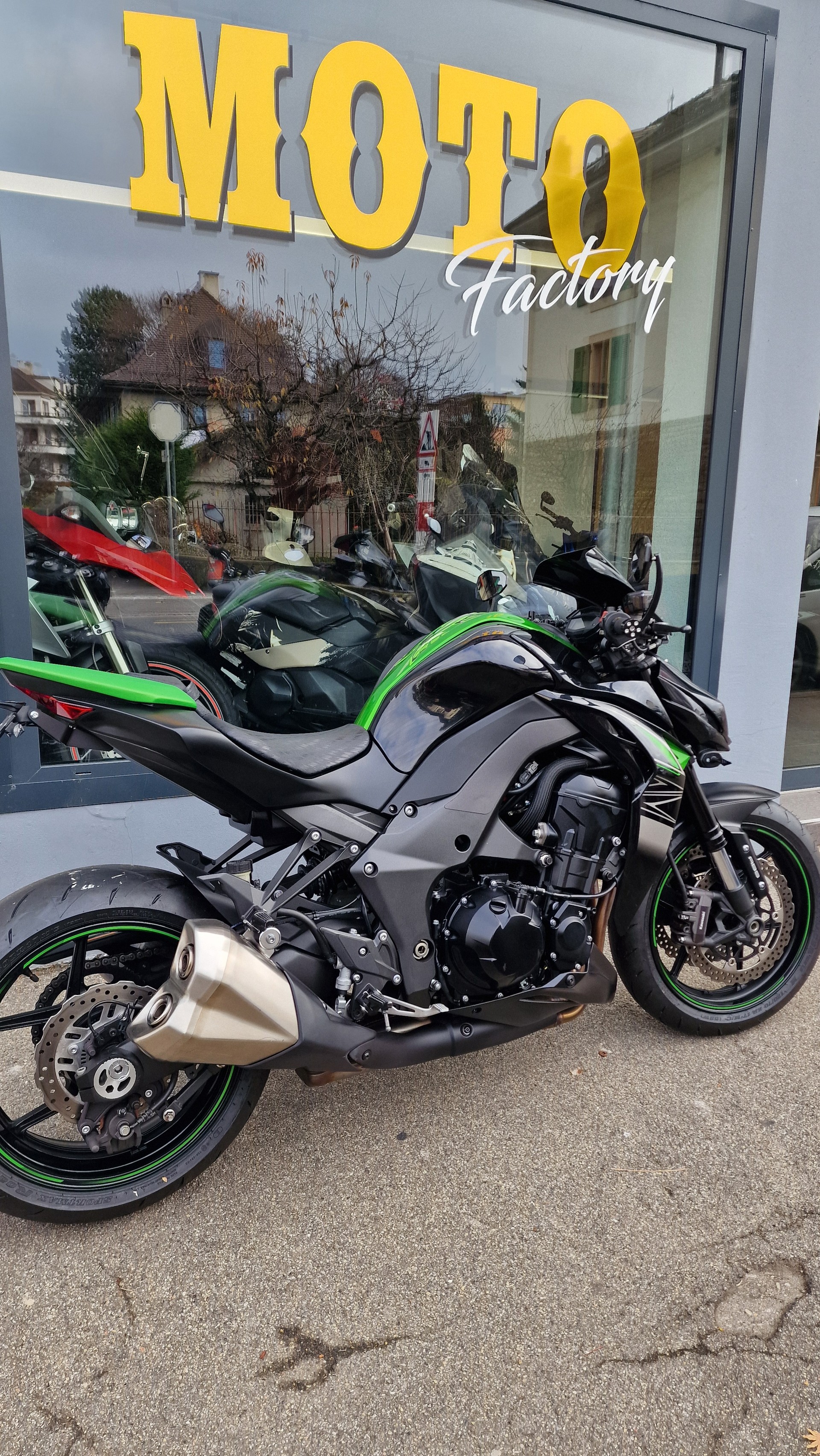 KAWASAKI Z 1000 ABS-showroom-element-3