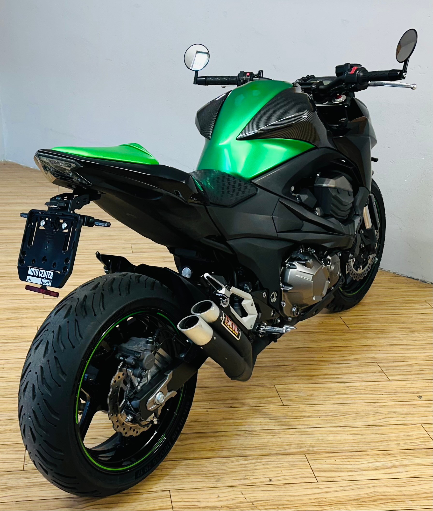 KAWASAKI Z 800 e version ABS-showroom-element-2