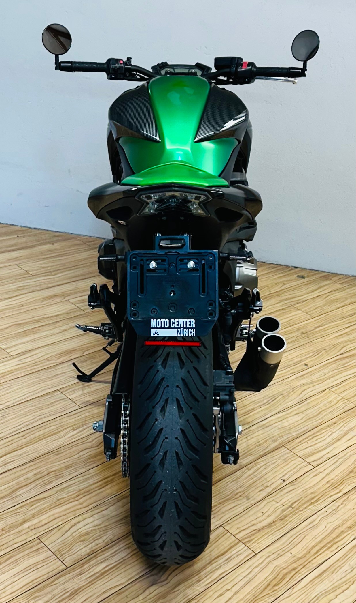 KAWASAKI Z 800 e version ABS-showroom-element-3