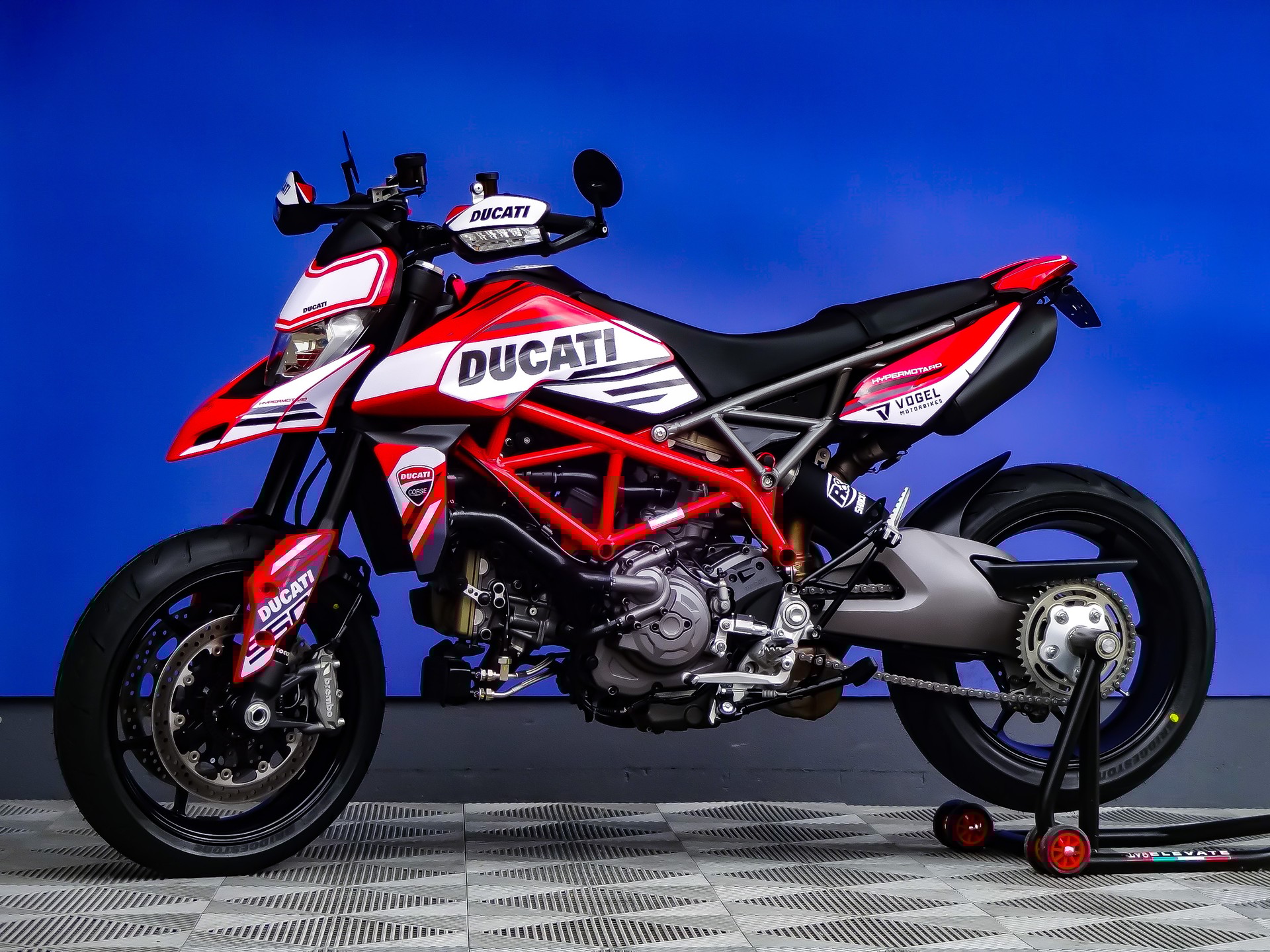 DUCATI Hypermotard 950-showroom-element-3