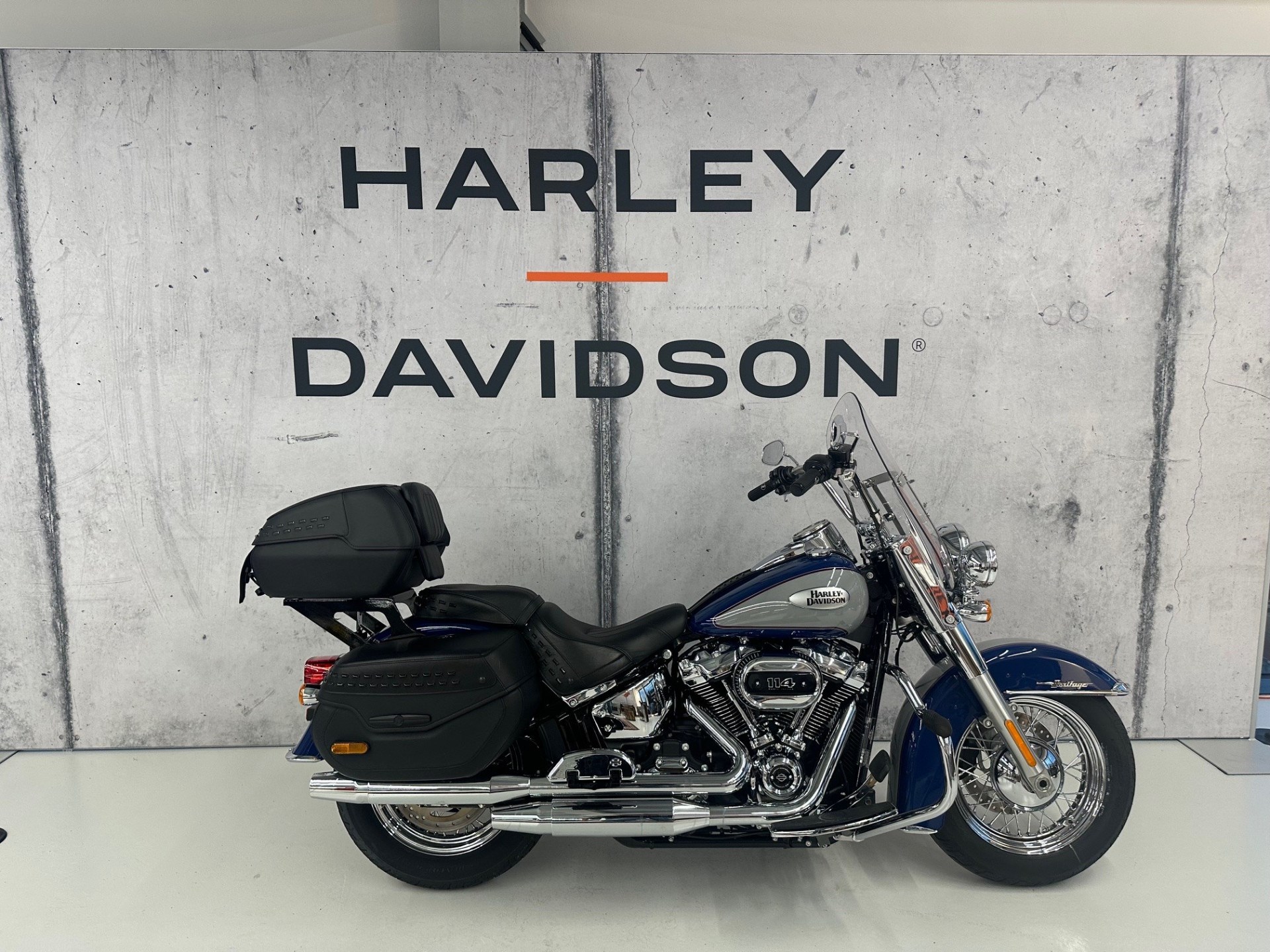 HARLEY-DAVIDSON FLHCS 1868 Heritage Classic 114