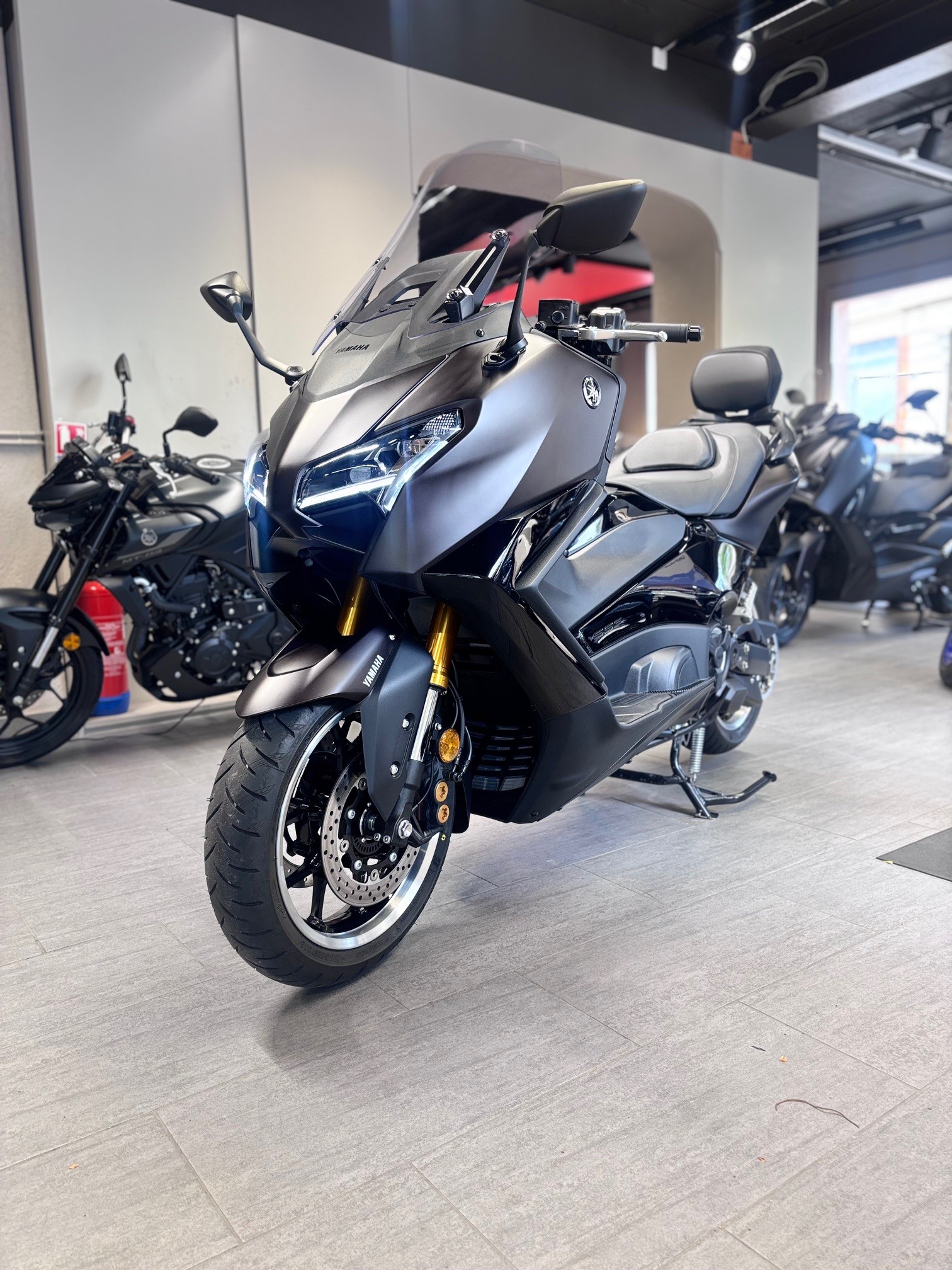 YAMAHA T-MAX 560 tech max
