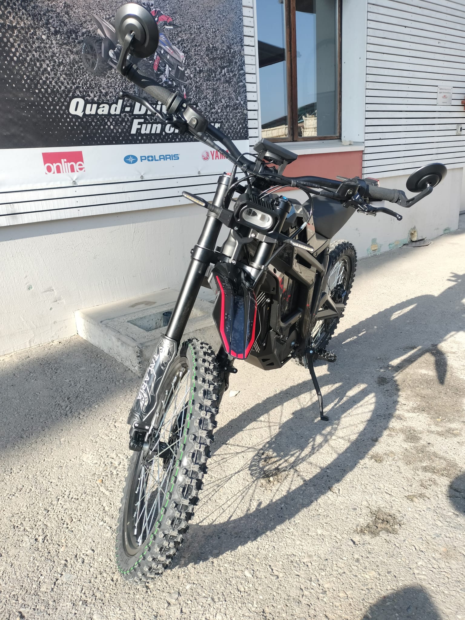 TALARIA MX 5-showroom-element-1