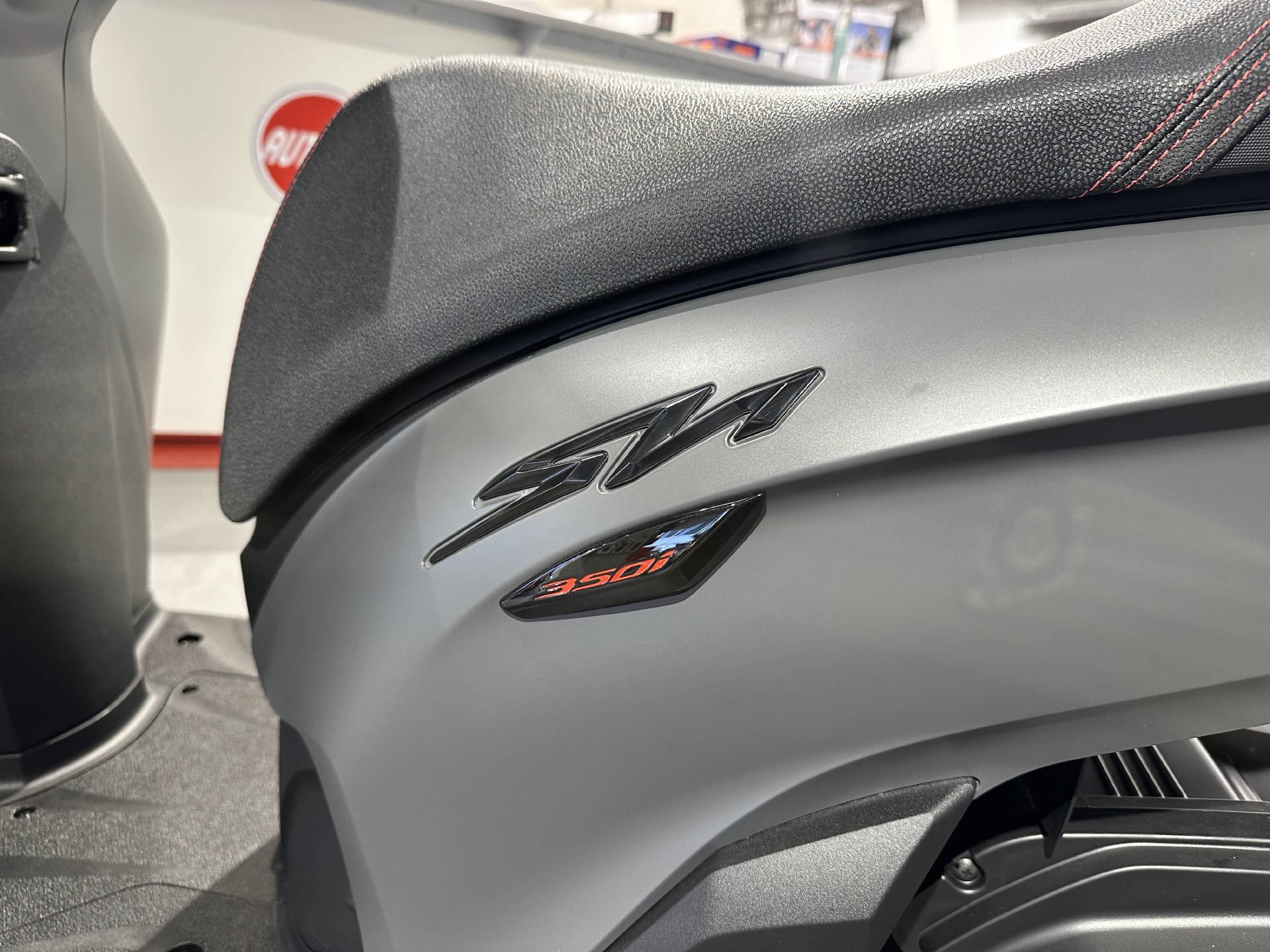 HONDA SH 350 A ABS Sporty-showroom-element-3
