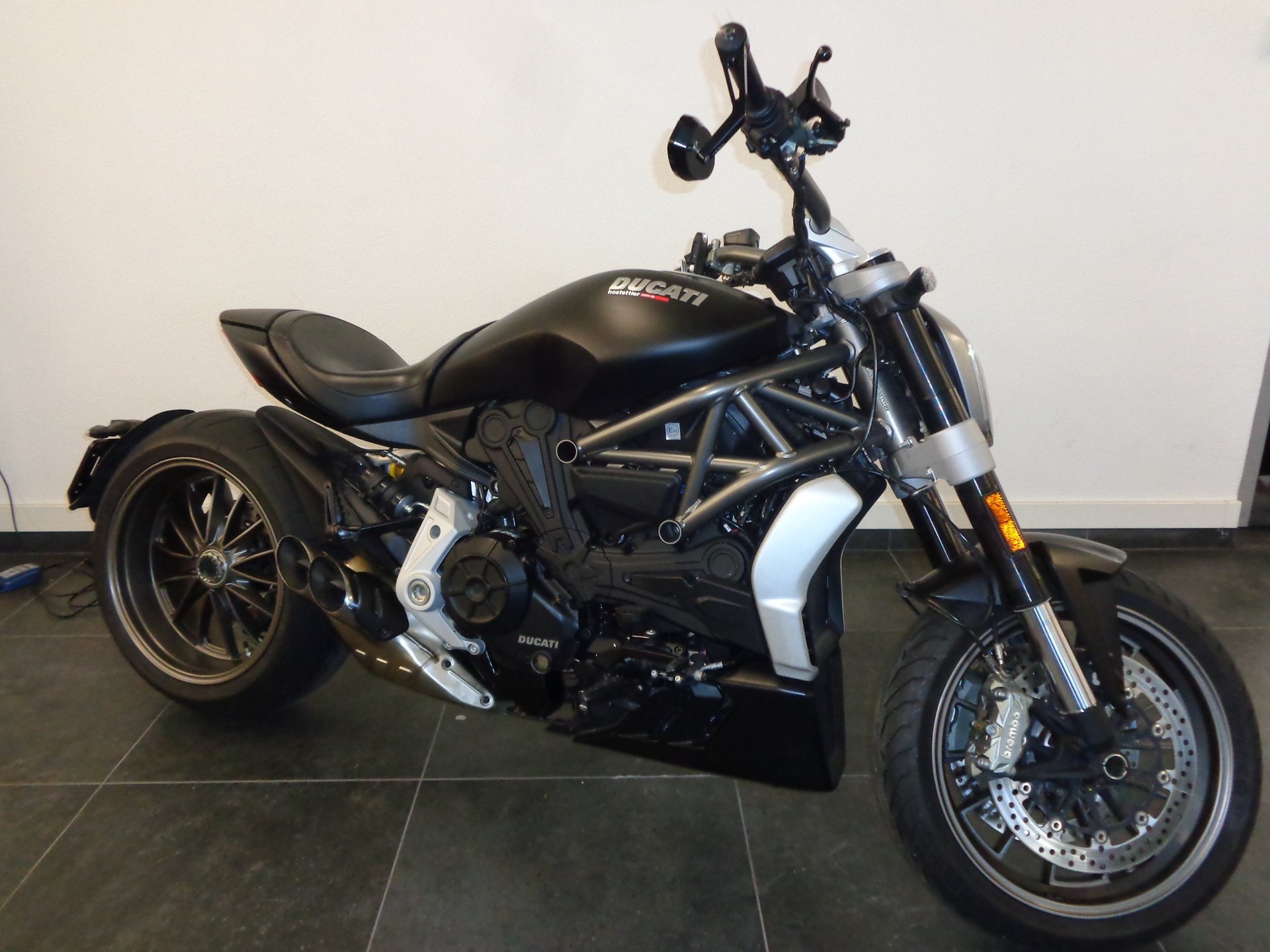 DUCATI XDiavel 1260-showroom-element-2