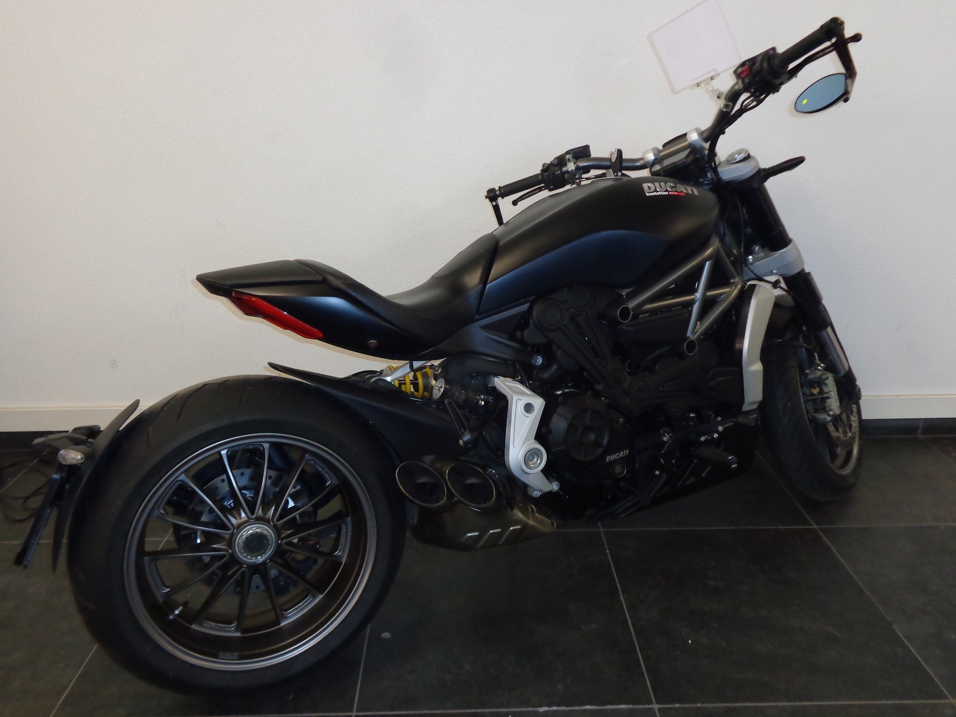 DUCATI XDiavel 1260-showroom-element-3