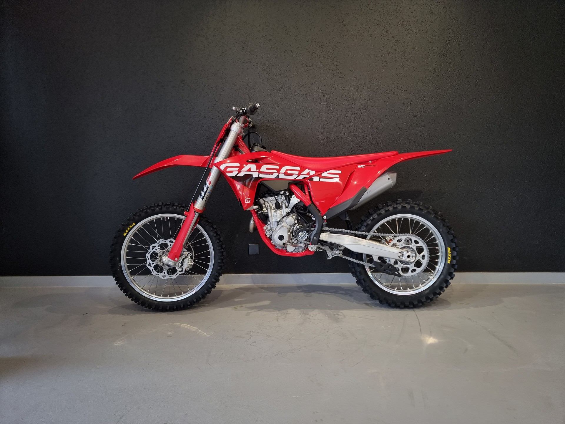 GASGAS MC 250F-showroom-element-1