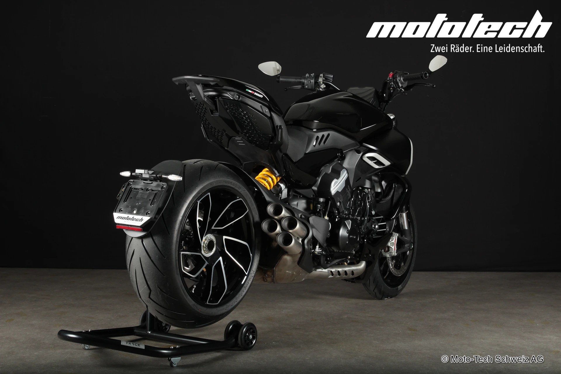 DUCATI Diavel V4 *GET READY Ab 3.90% Leasing*-showroom-element-3
