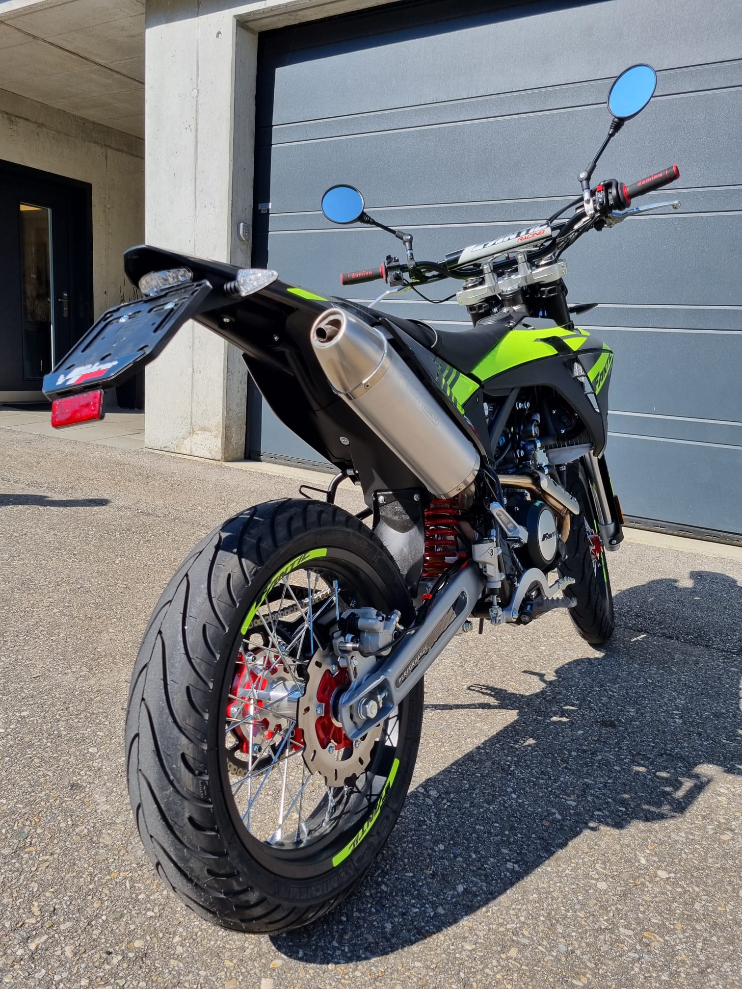FANTIC XMF 125 Motard-image-9