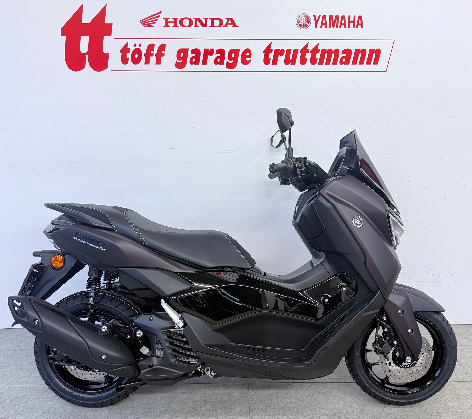 YAMAHA N-Max GPD 125