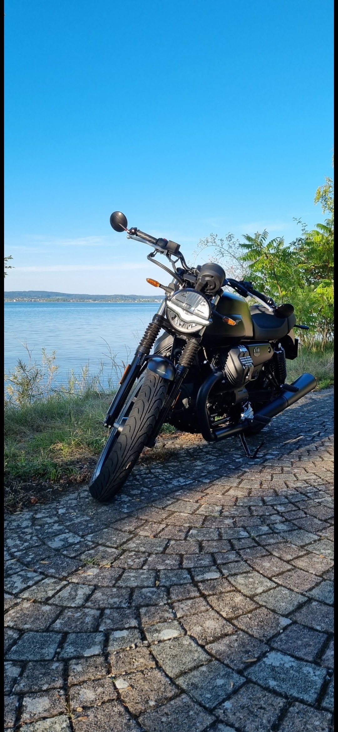 MOTO GUZZI V7 IV 850 Stone-image-0