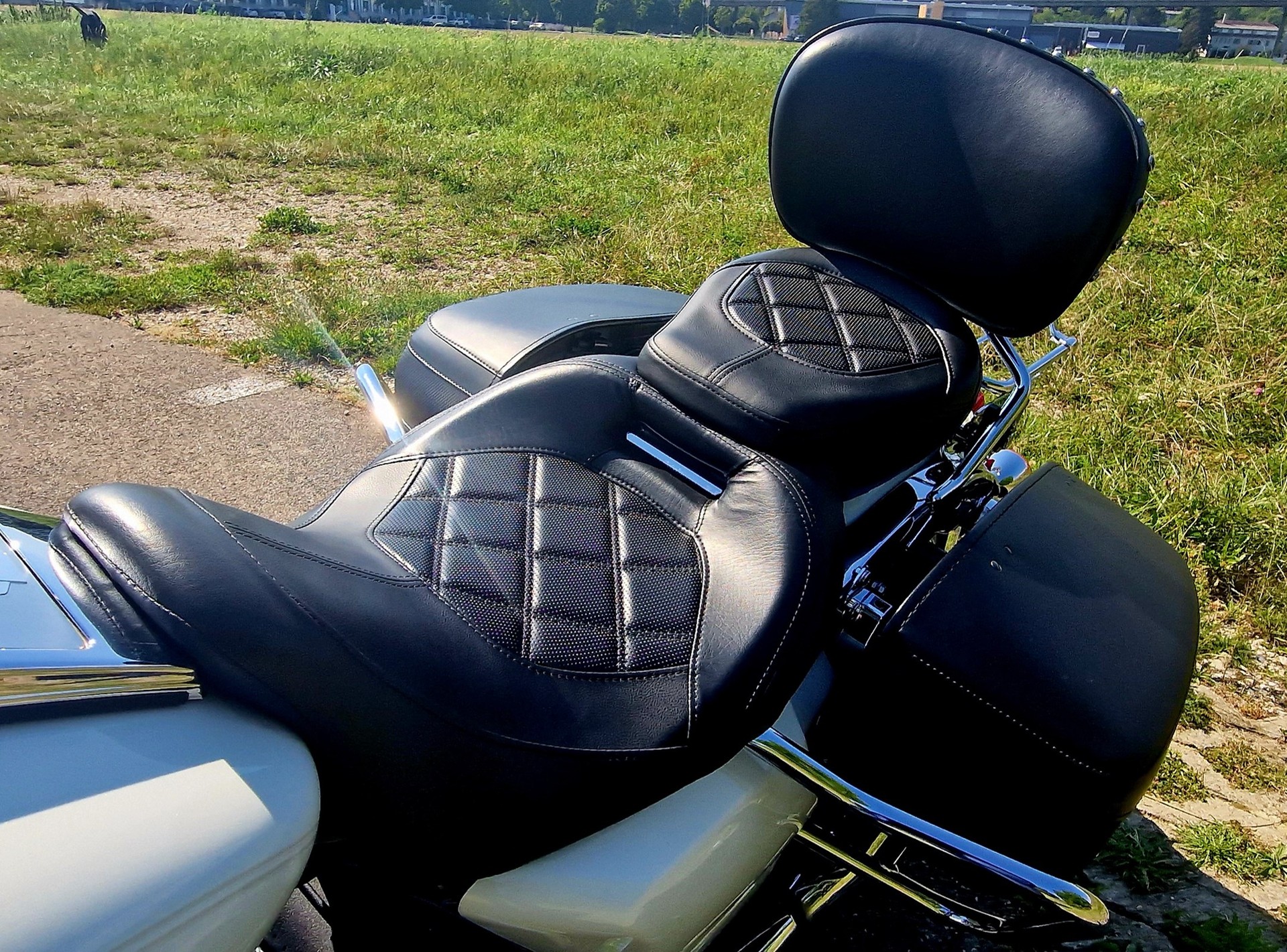 HARLEY-DAVIDSON FLHRC Road King Classic 107 ABS-image-4