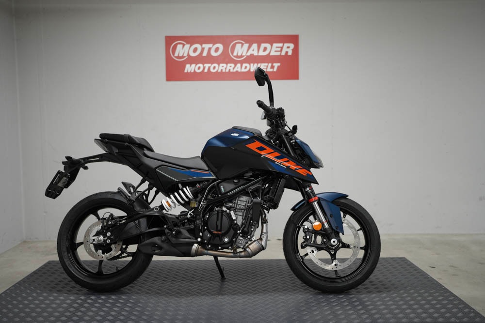 KTM 125 Duke-showroom-element-1