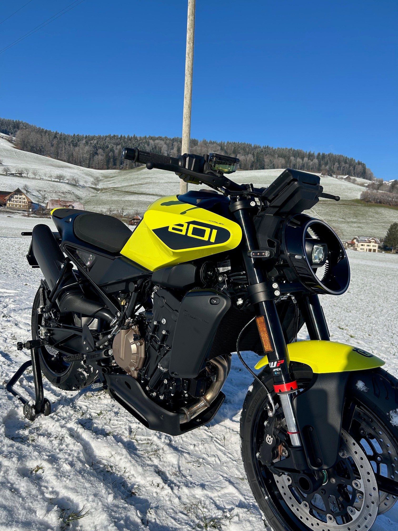 HUSQVARNA Vitpilen 801