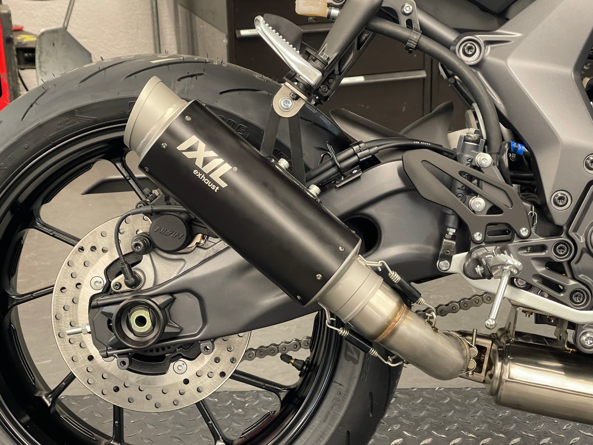 YAMAHA YZF-R7 (35kW)-showroom-element-2