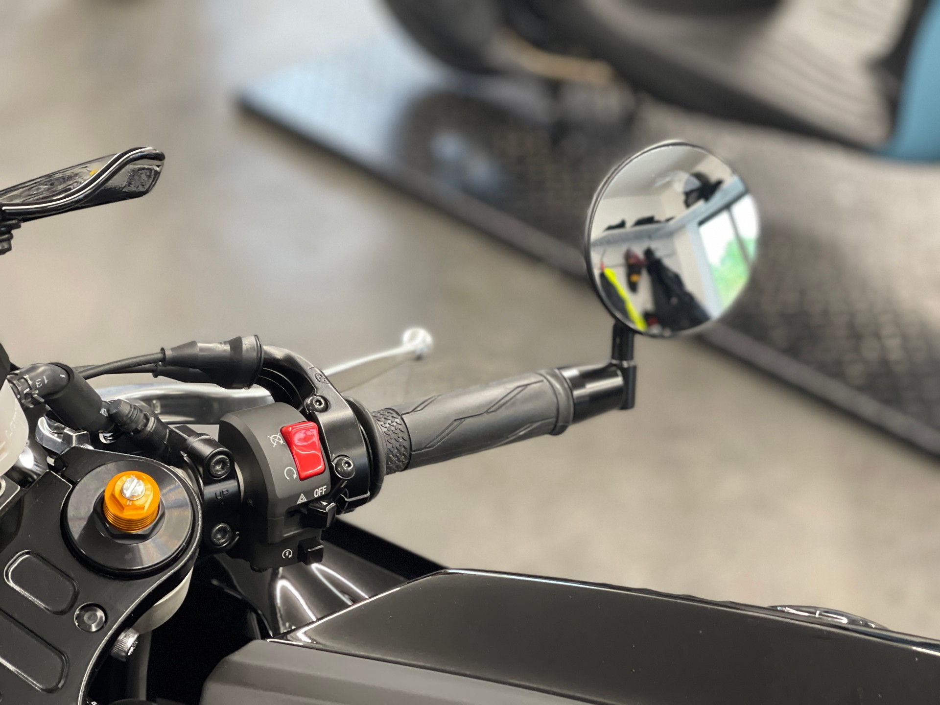 YAMAHA YZF-R7 (35kW)-image-5