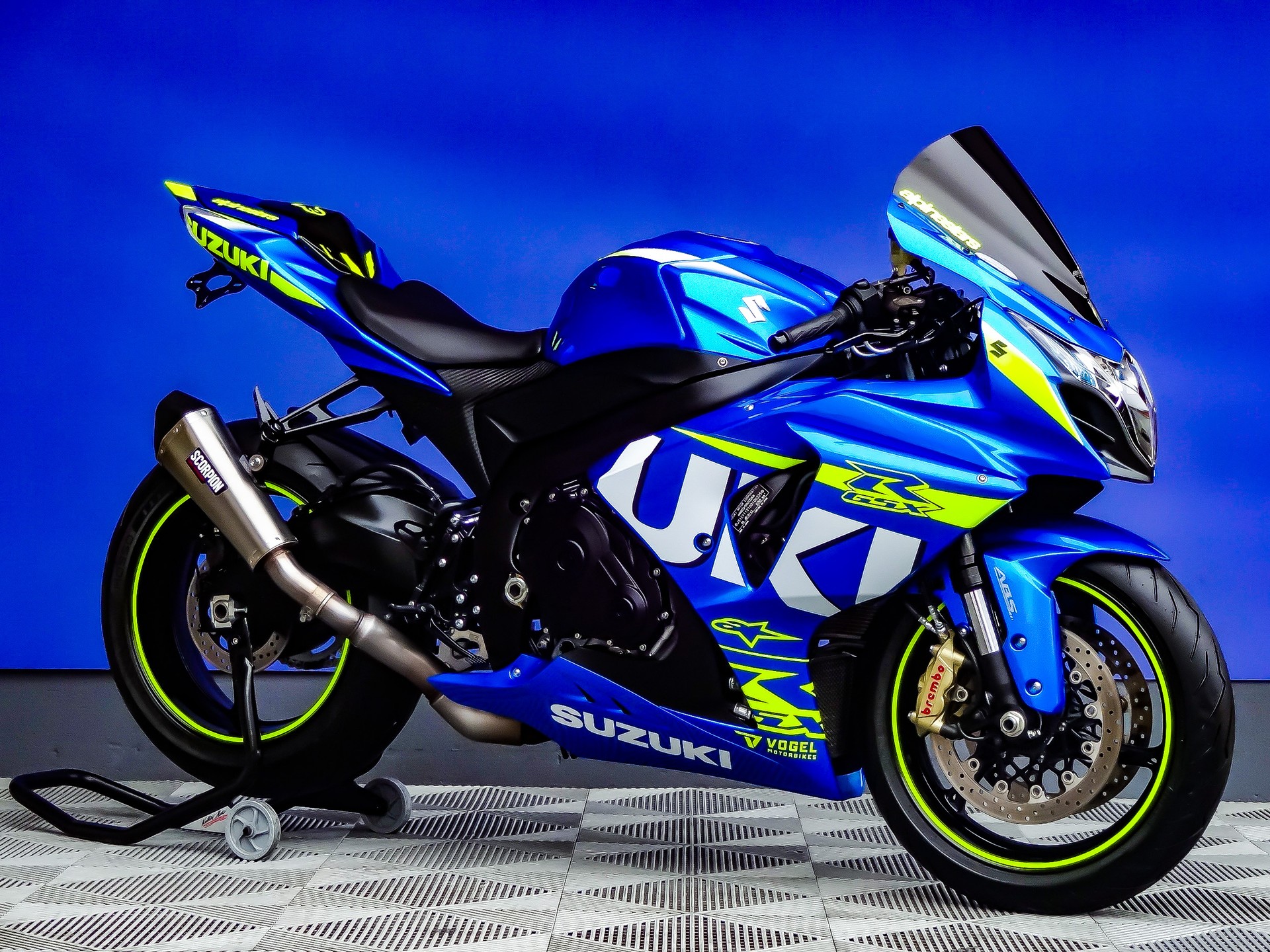 SUZUKI GSX-R 1000 ABS L5-showroom-element-1