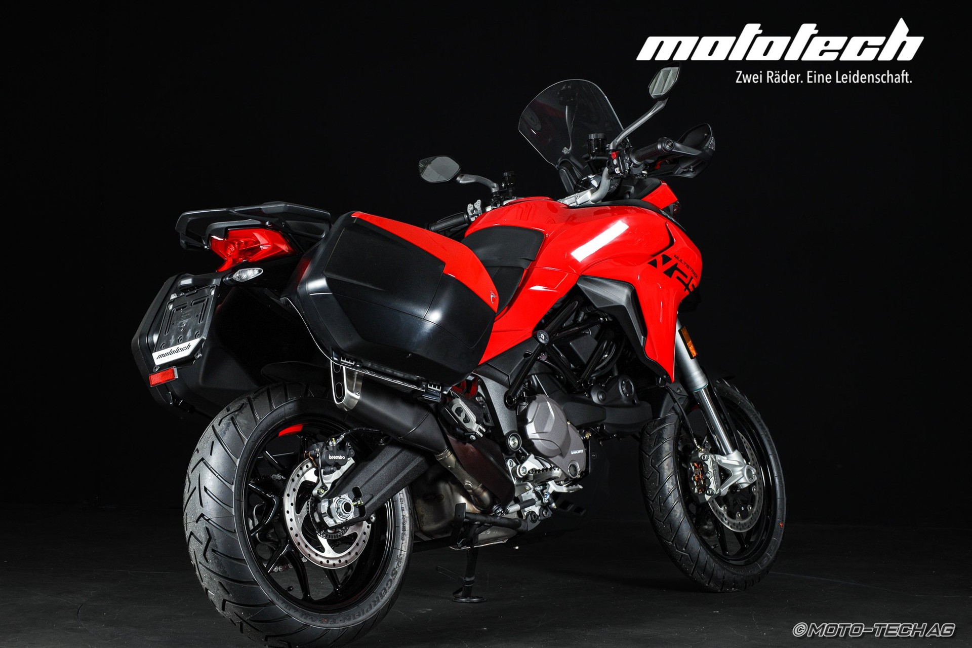 DUCATI Multistrada V2 S Touring ***GET READY LEASING AB  3.9% ***-showroom-element-2