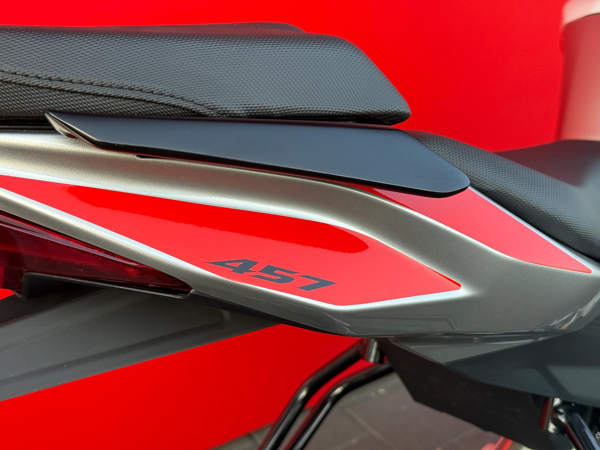 APRILIA Tuono 457-image-6