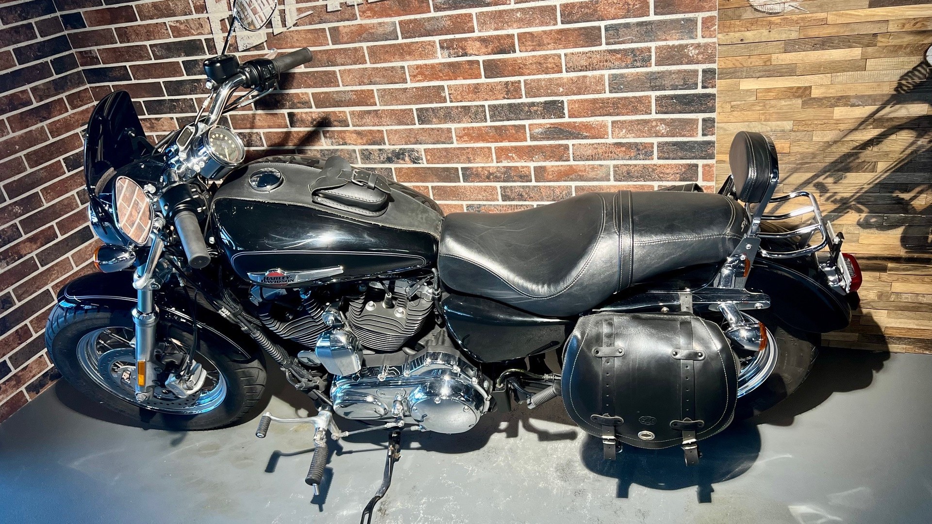 HARLEY-DAVIDSON XL 1200 C Sportster Custom ABS-showroom-element-3