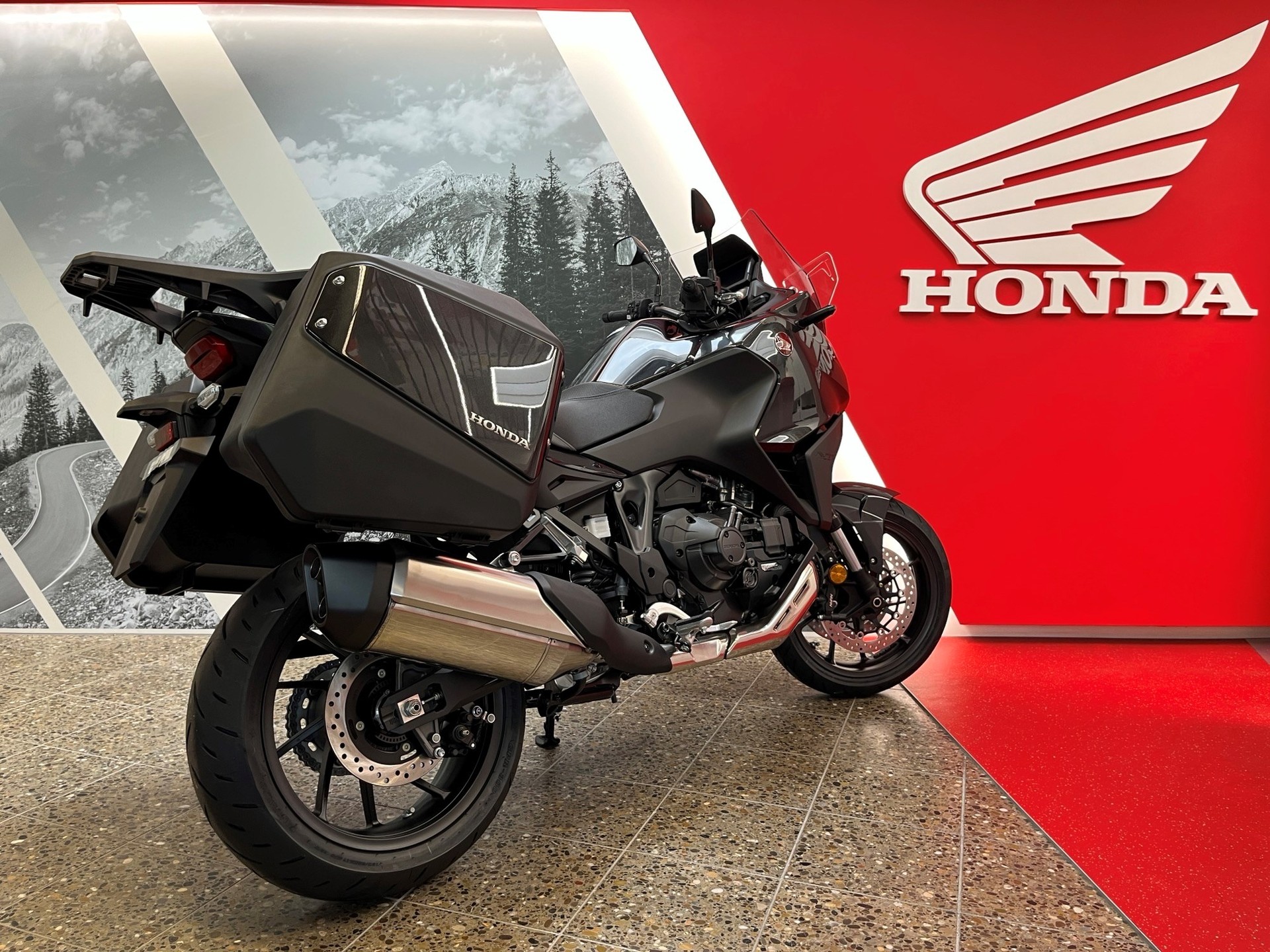 HONDA NT 1100 DCT MY2023 ab Lager!! Acquistare in vendita