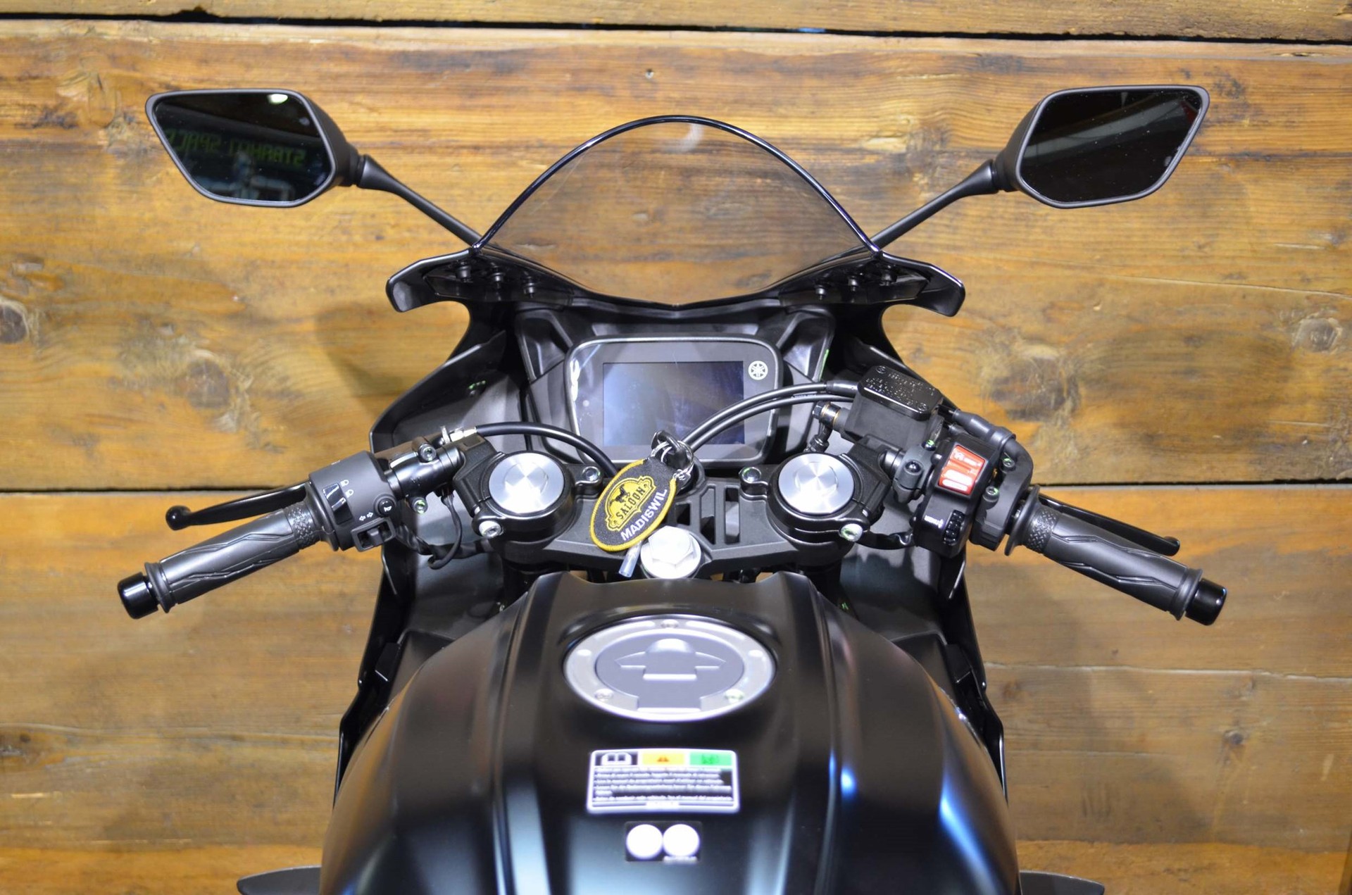 YAMAHA YZF-R 125-showroom-element-2
