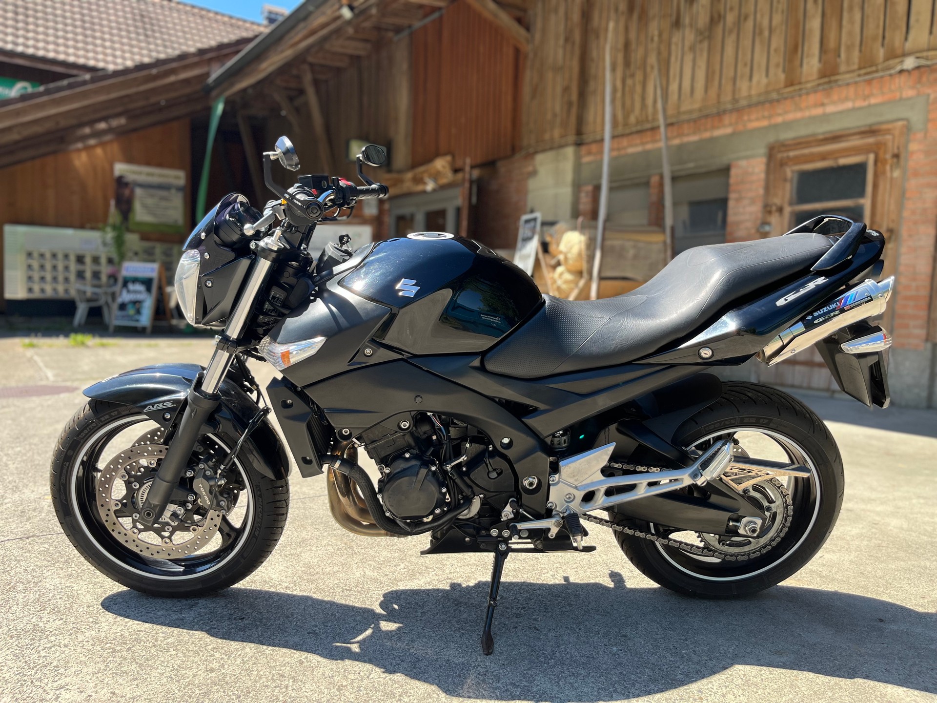 SUZUKI GSR 600 ABS K7-image-9
