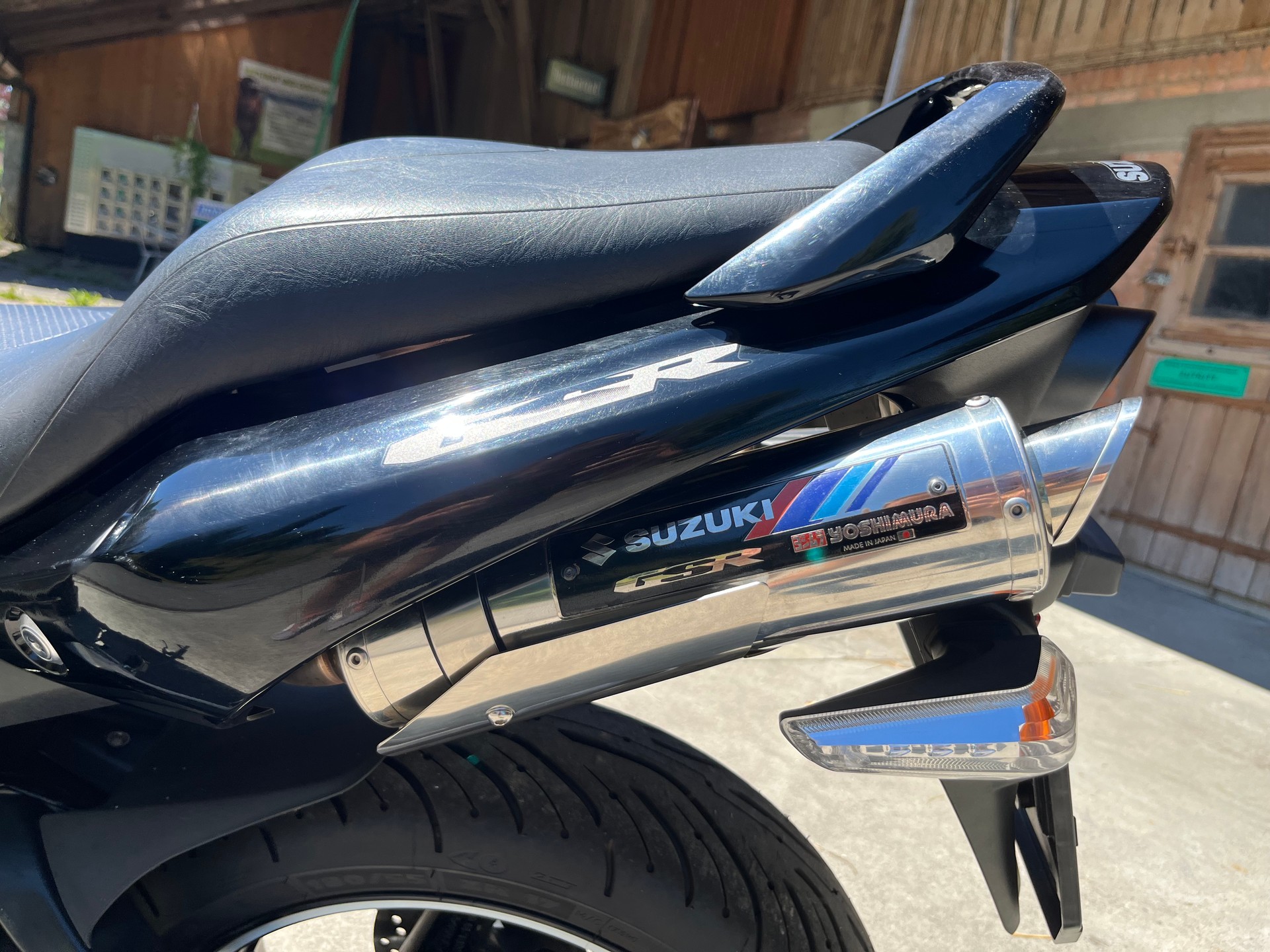 SUZUKI GSR 600 ABS K7-image-8