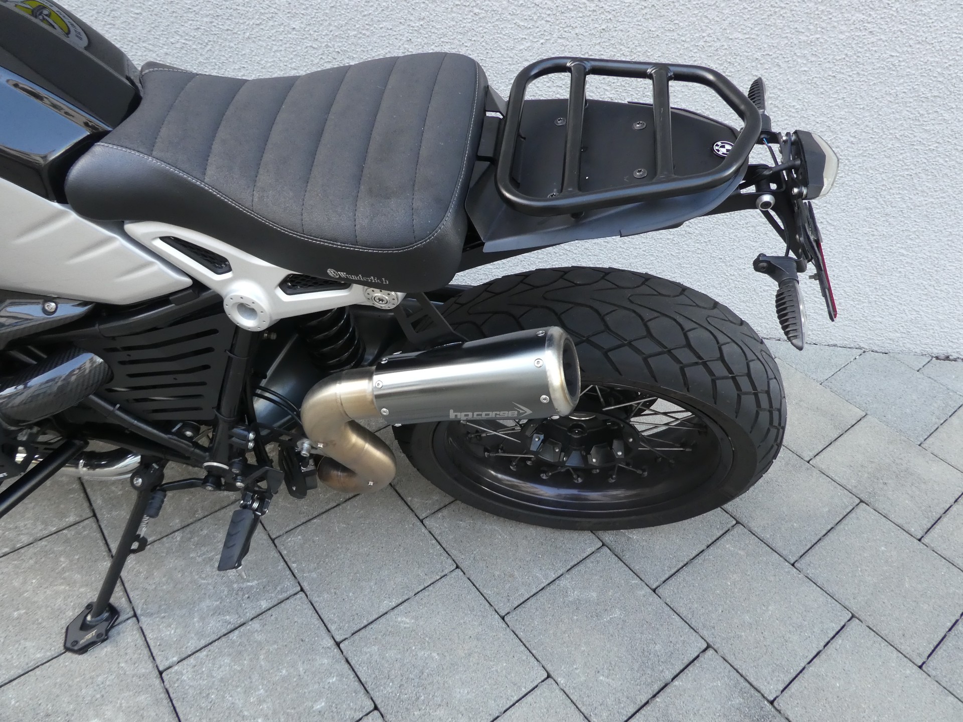 BMW R nineT ABS-image-1