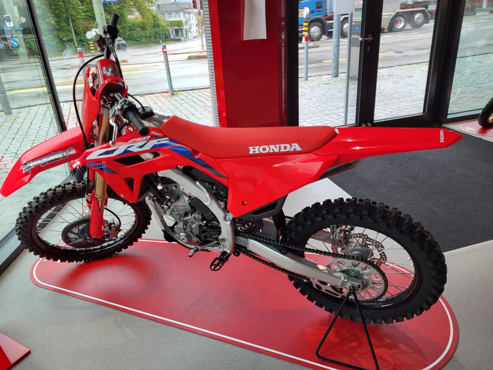 HONDA CRF 250 R-showroom-element-1