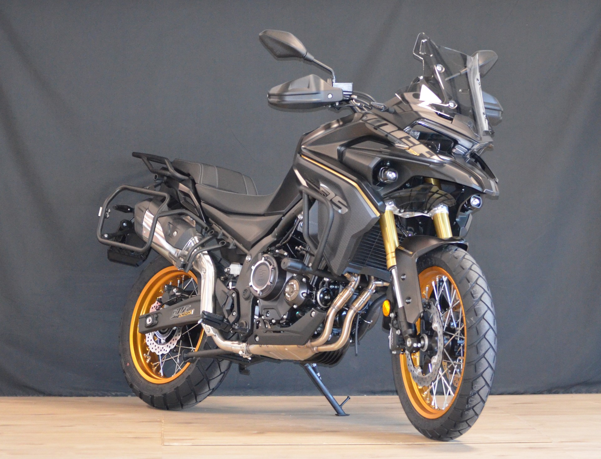 VOGE 525 DSX BLACK KNIGHT-image-6