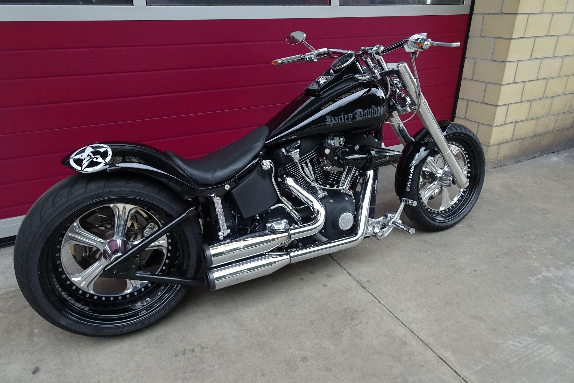 HARLEY-DAVIDSON FXSTB 1450 Softail Night Train Total Umbau Verkauf ab Platz-showroom-element-2