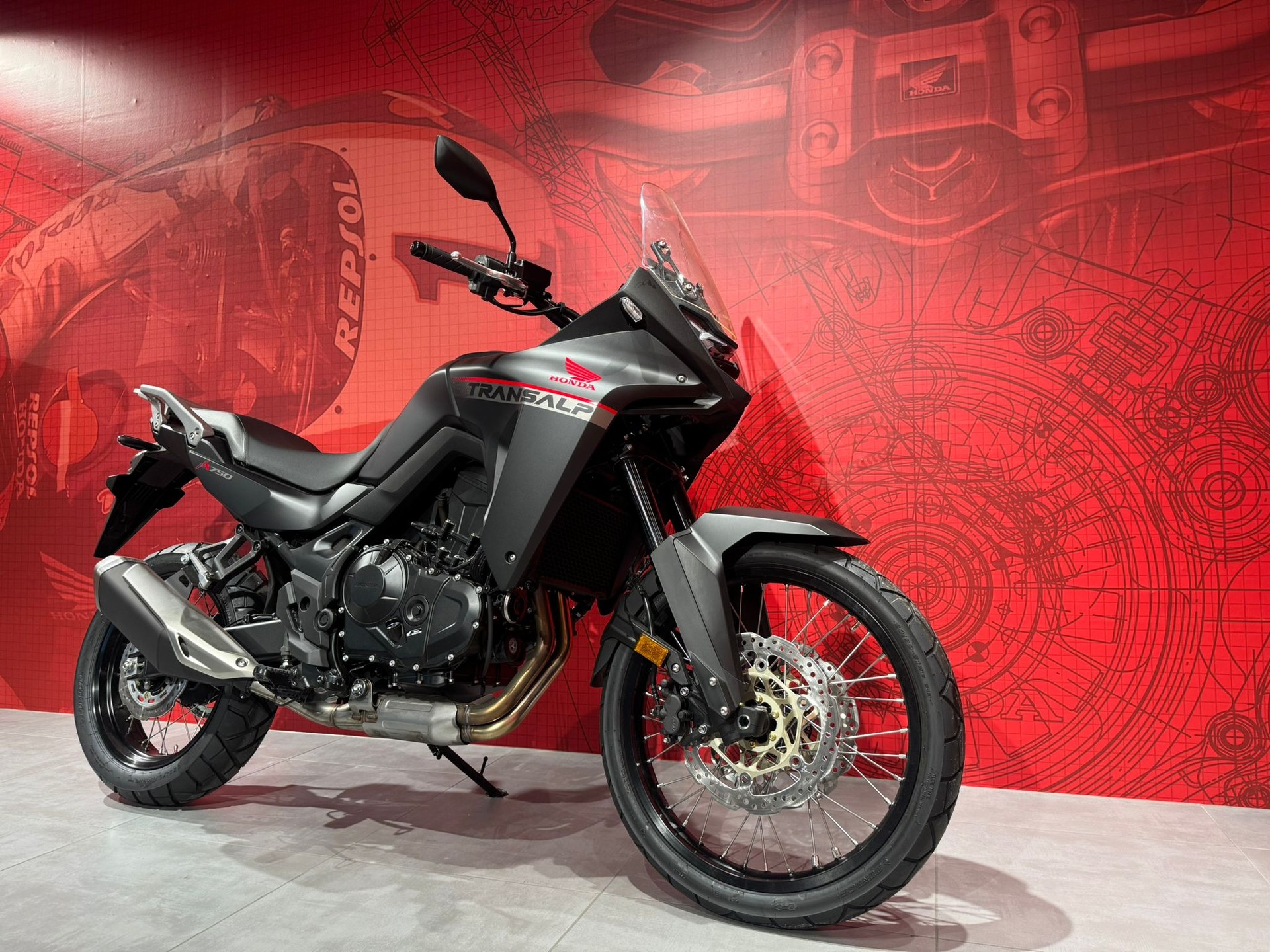 HONDA XL 750 Transalp-showroom-element-1