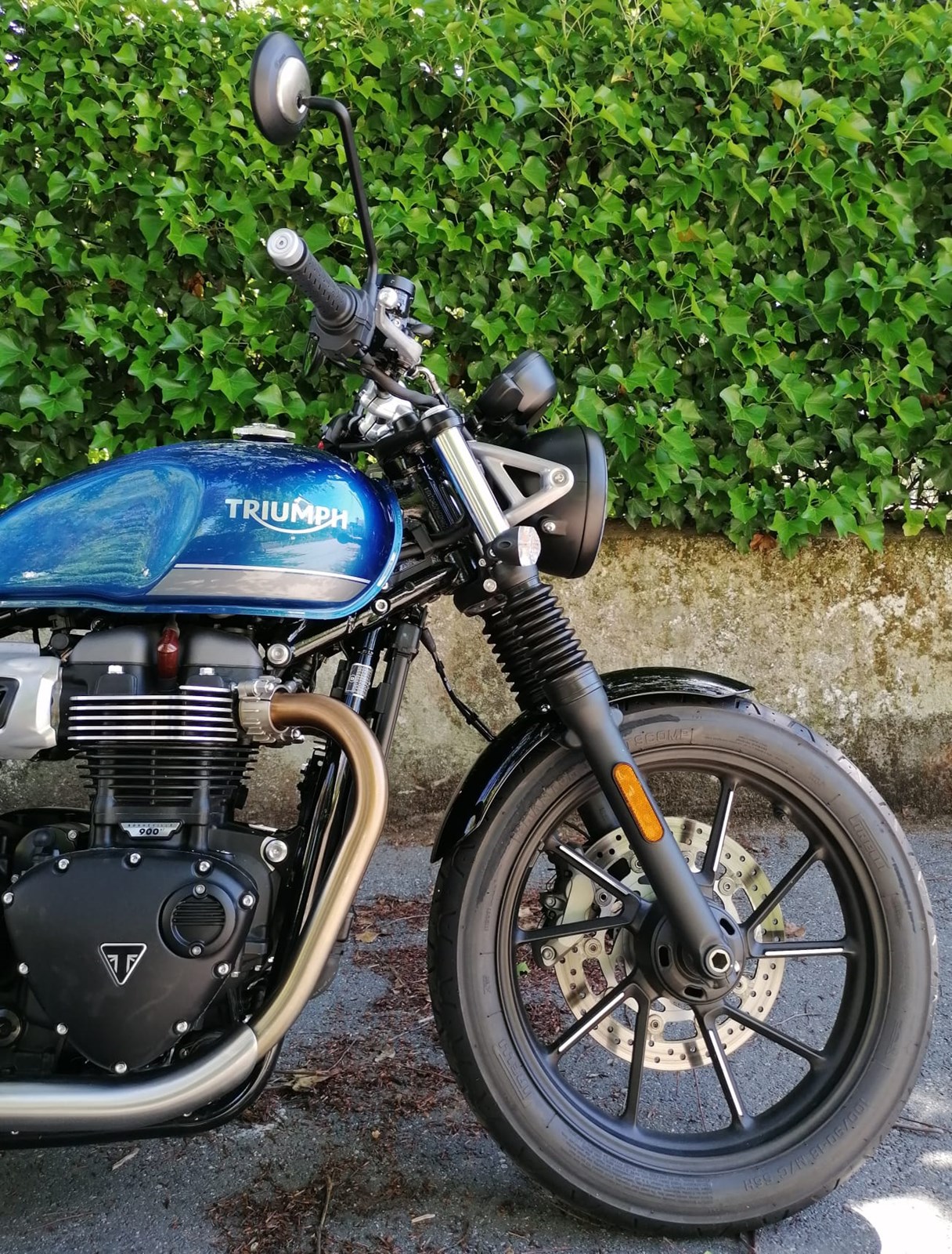 TRIUMPH Street Twin 900 (35kW)-showroom-element-3